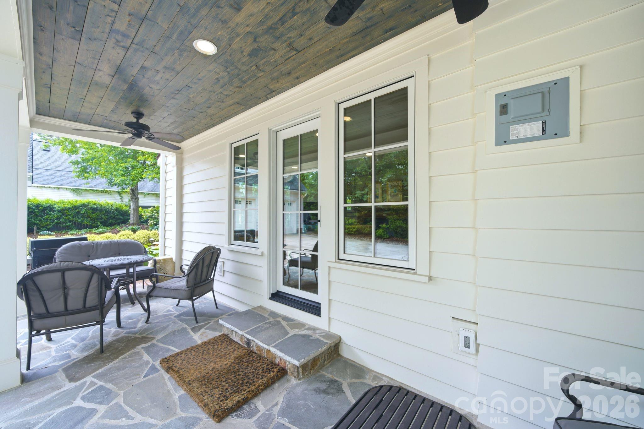 1951 Sterling Road — Charlotte