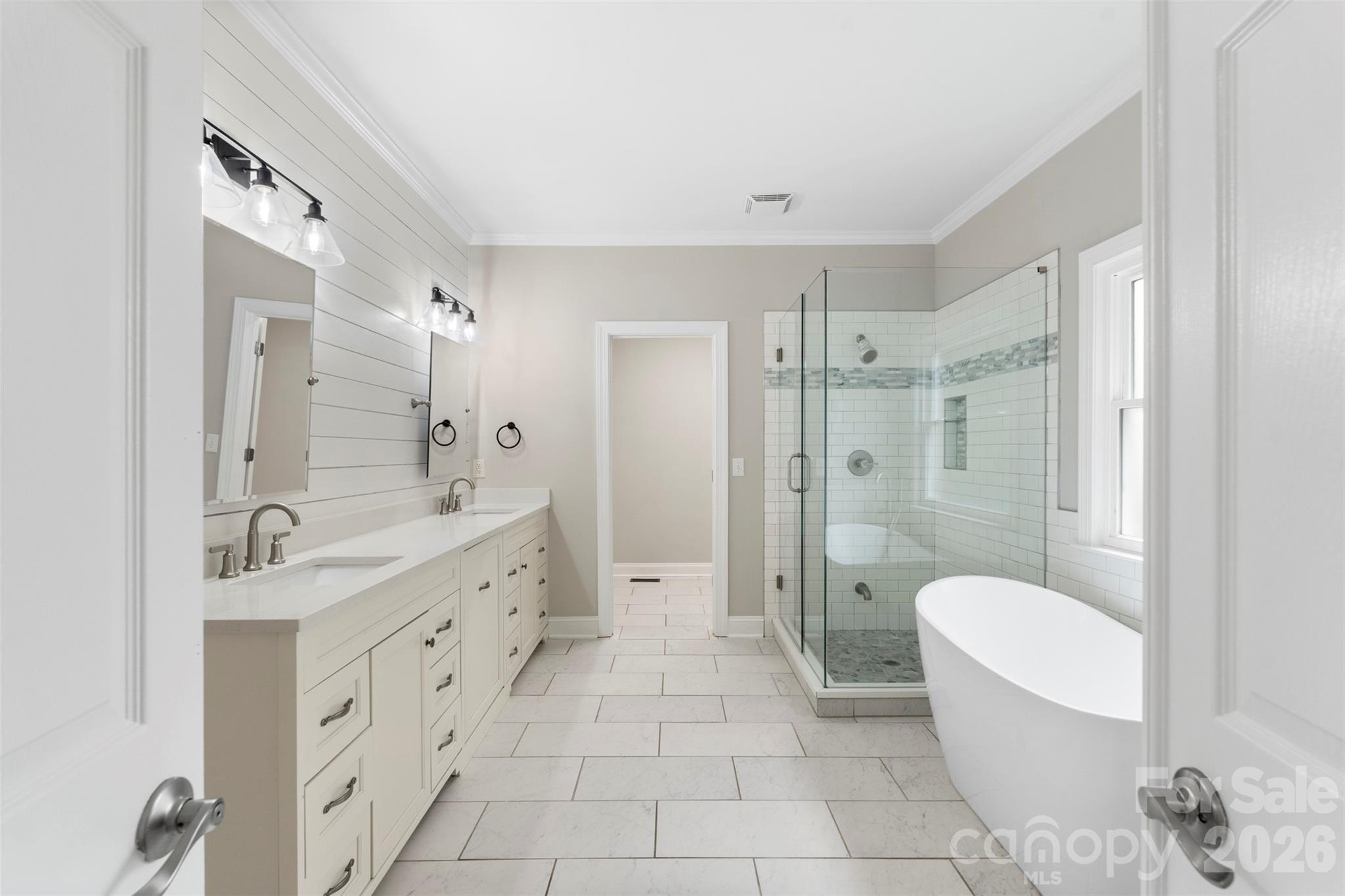 1111 Dobson Drive — Waxhaw