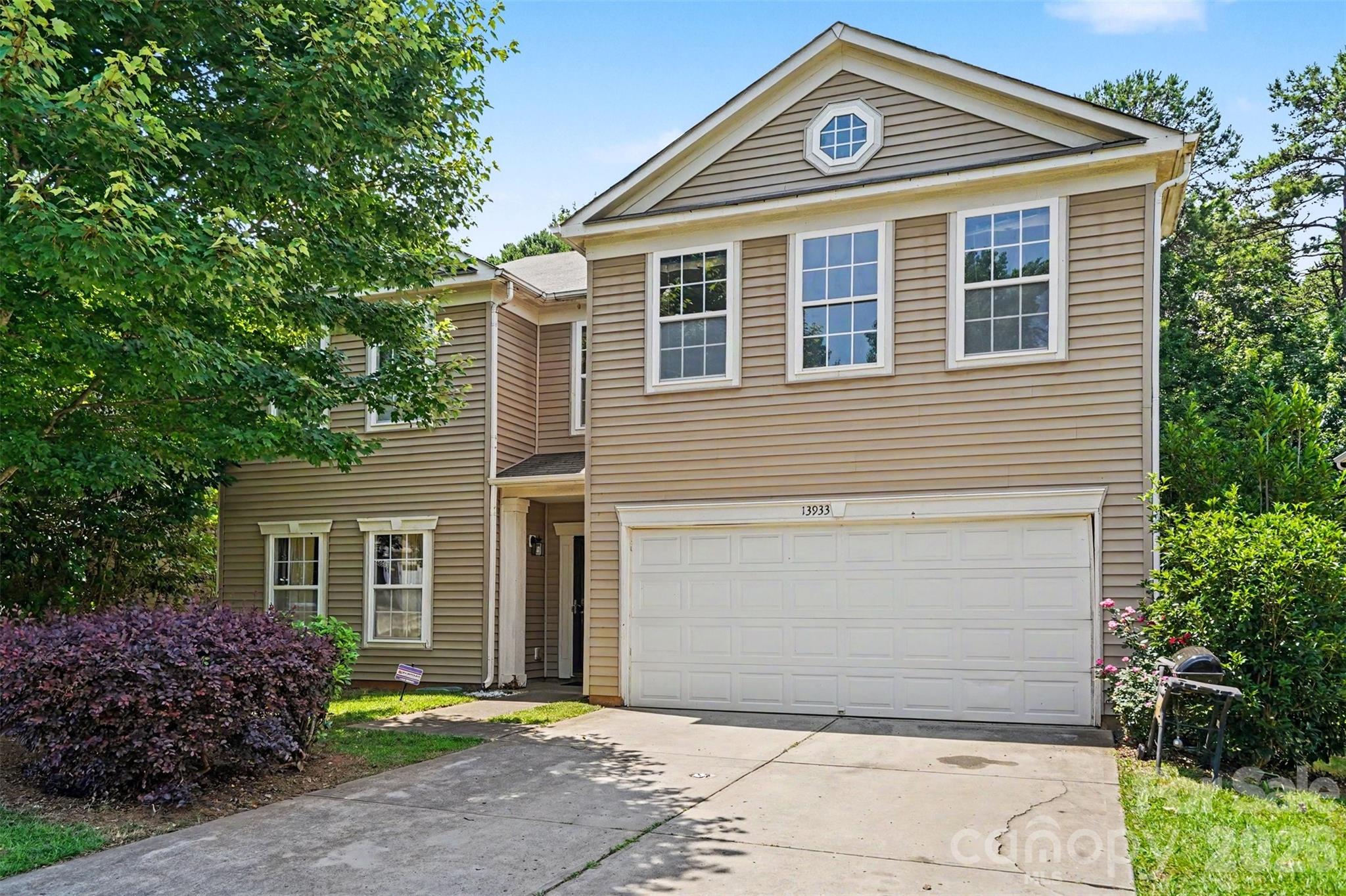 13933 Pinyon Pine Lane — Charlotte