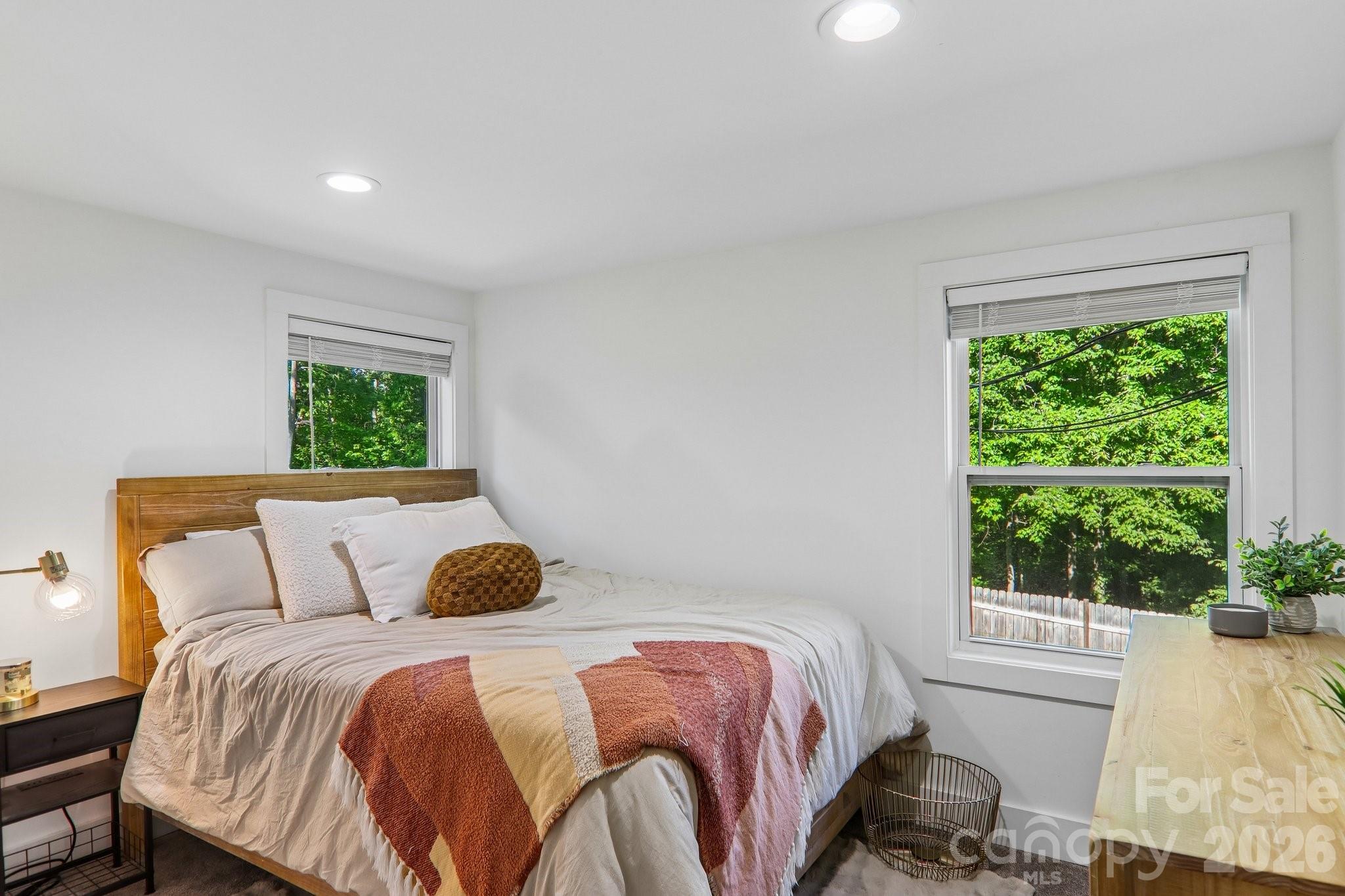 75 Glen View Road — Arden