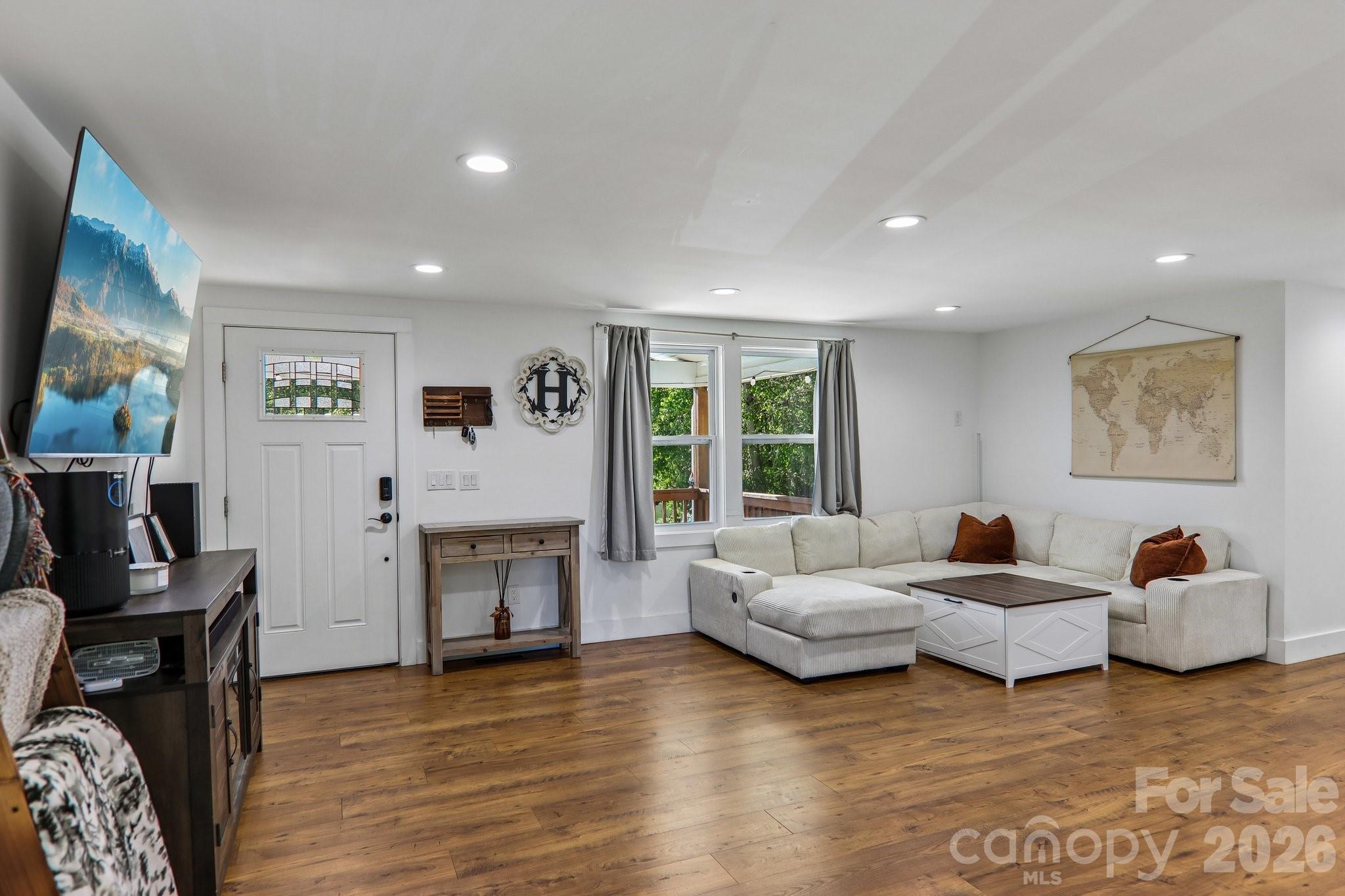 75 Glen View Road — Arden