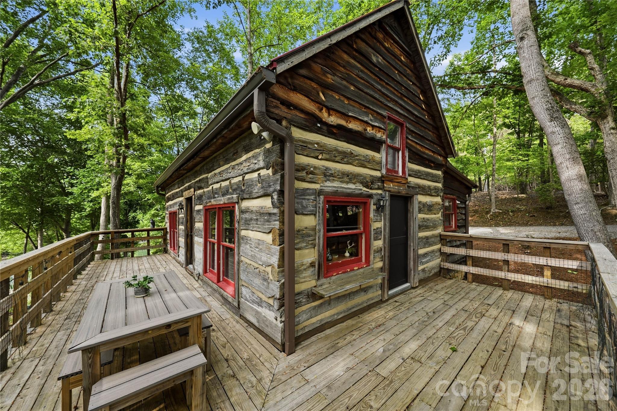 300 Clark Cove Road — Statesville