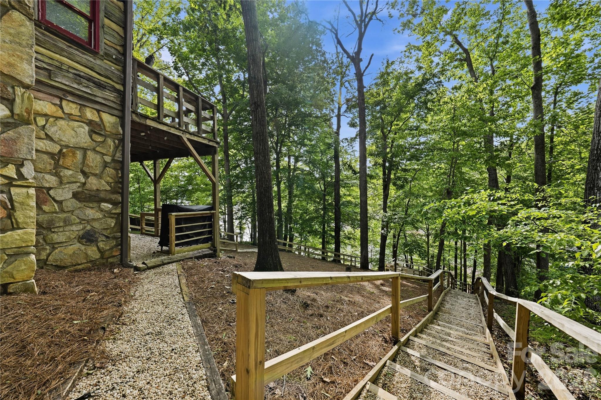 300 Clark Cove Road — Statesville
