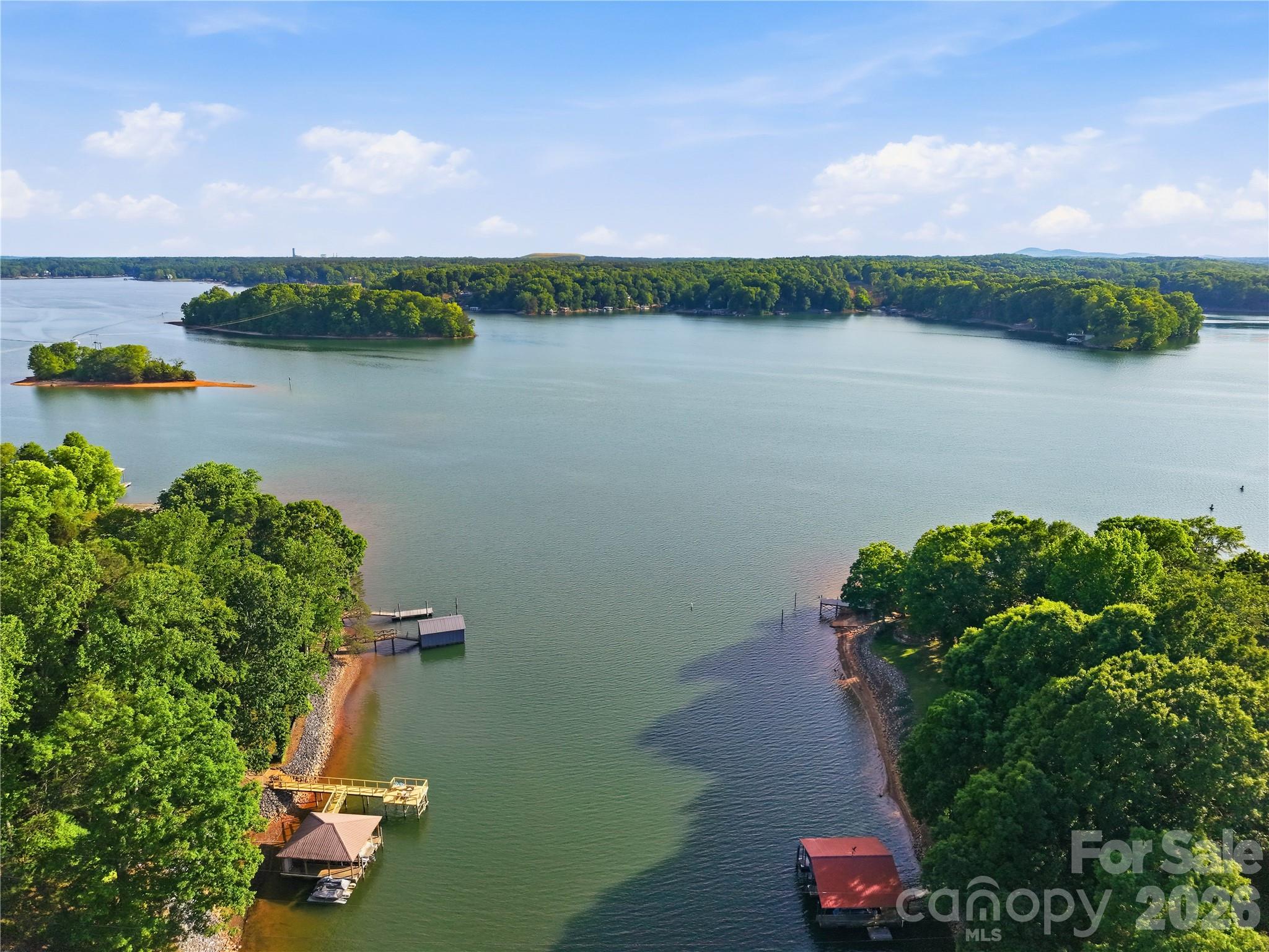 300 Clark Cove Road — Statesville