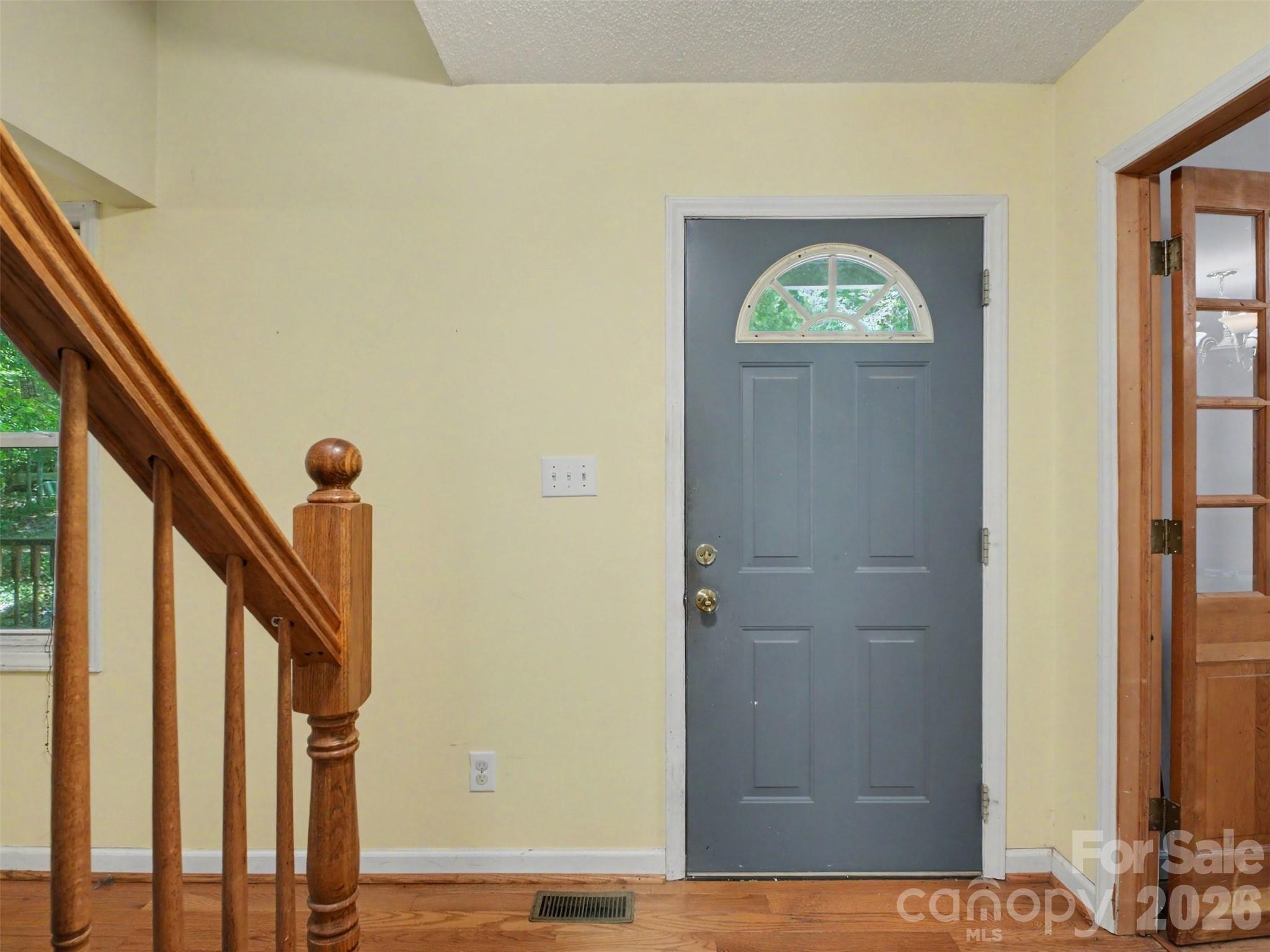 11109 Asbury Chapel Road — Huntersville