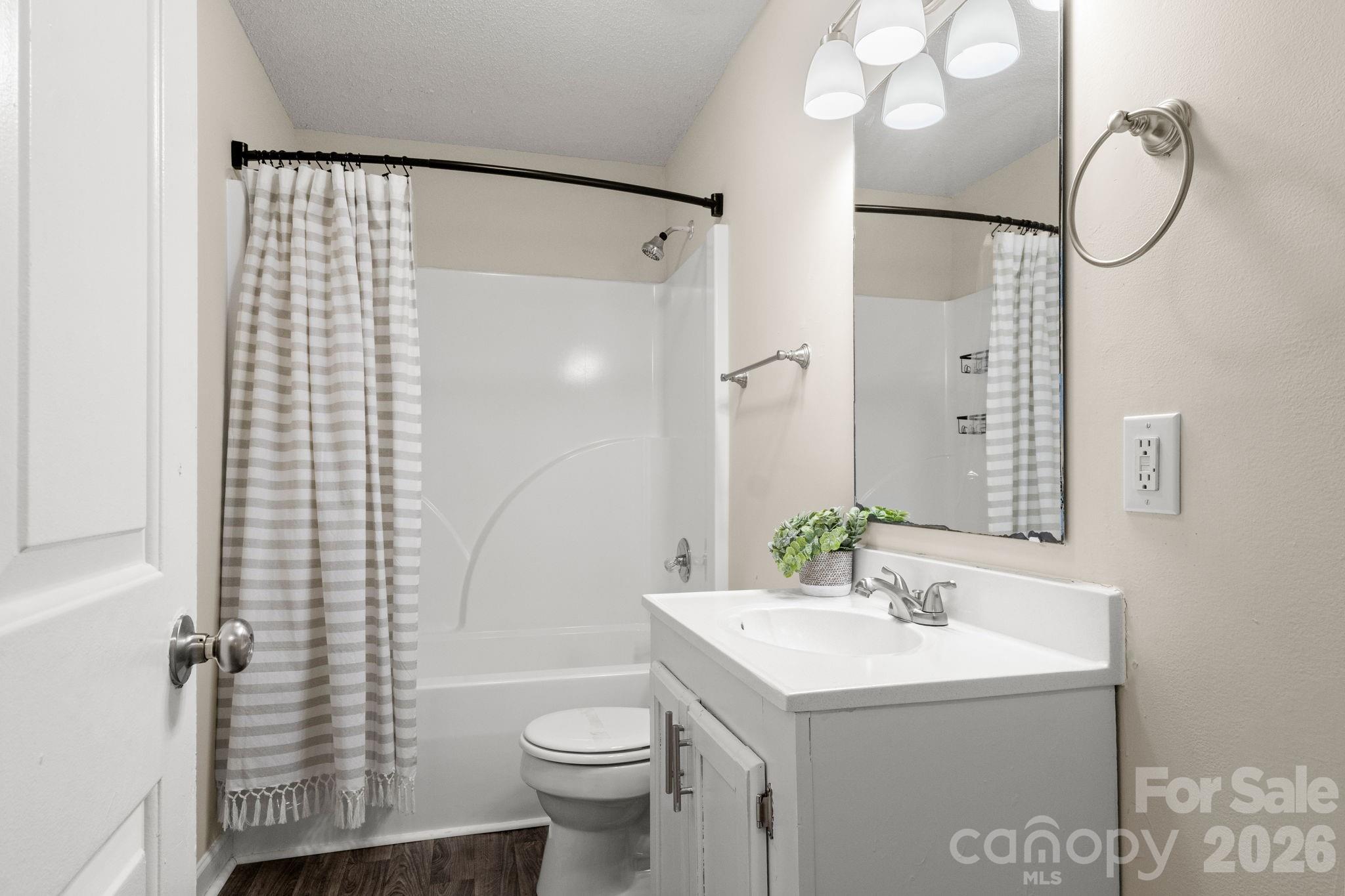1502 E Main Street — Cherryville