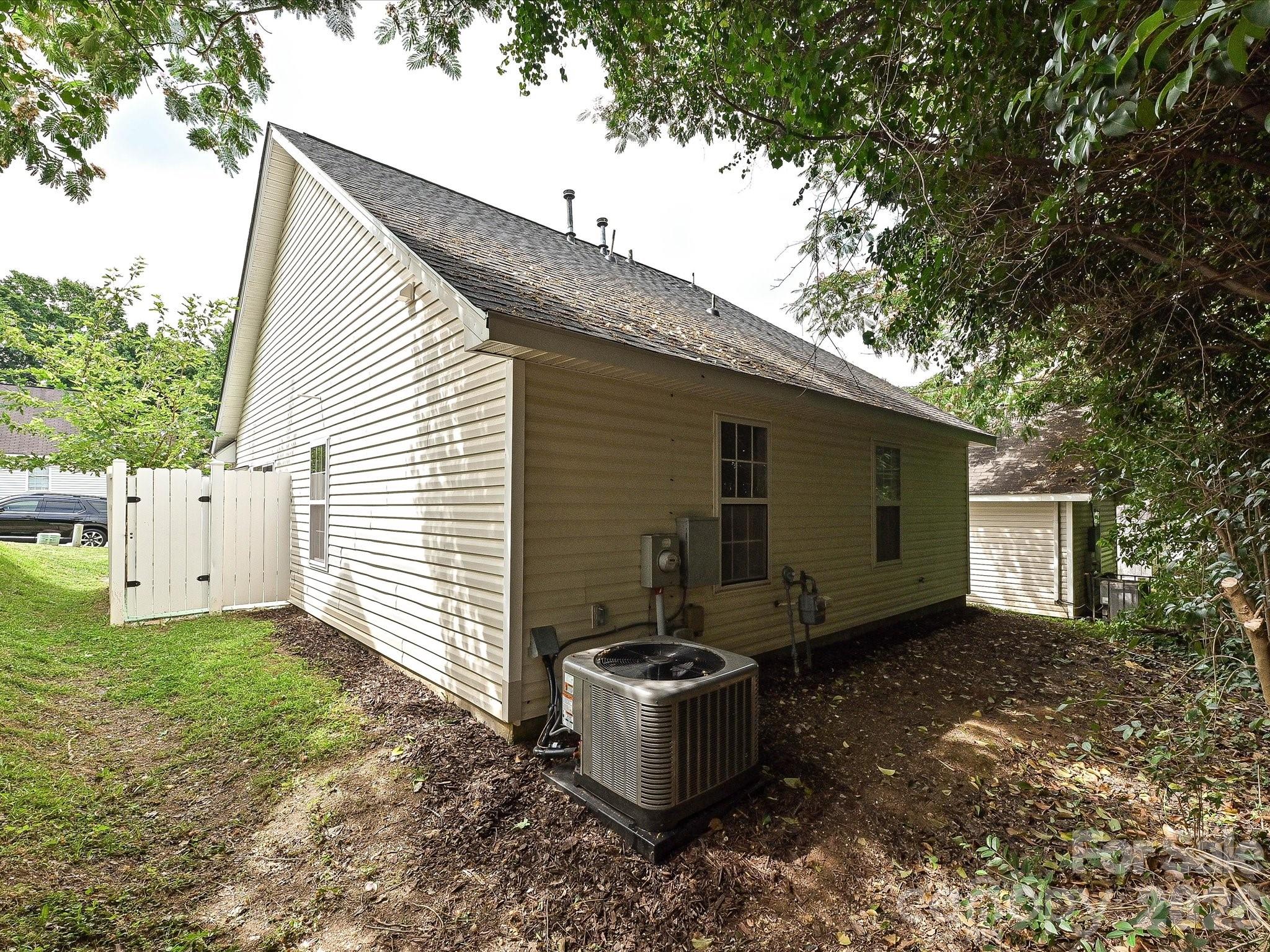 3629 Silver Ore Lane — Charlotte