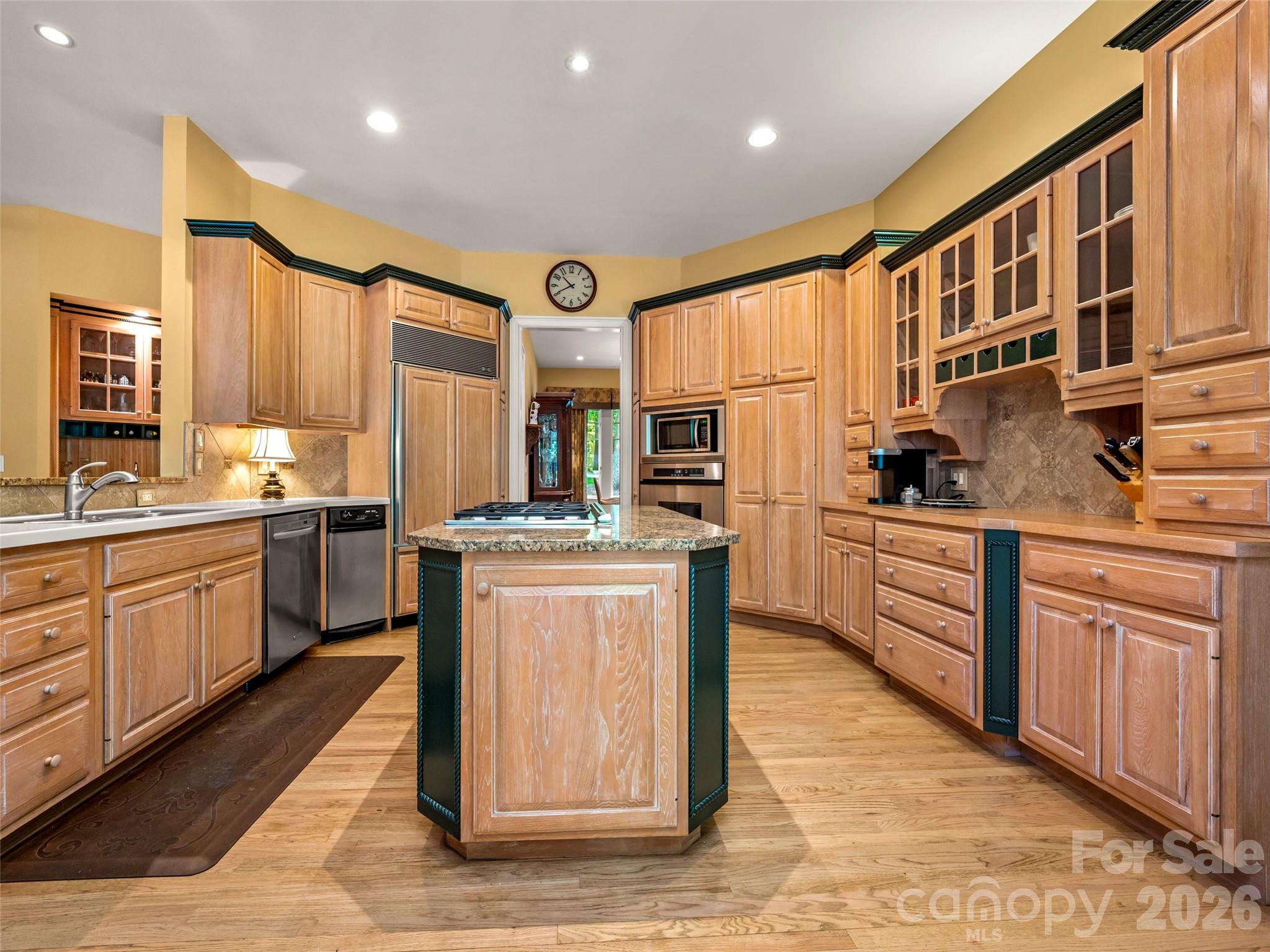 110 Little Cherokee Ridge — Hendersonville