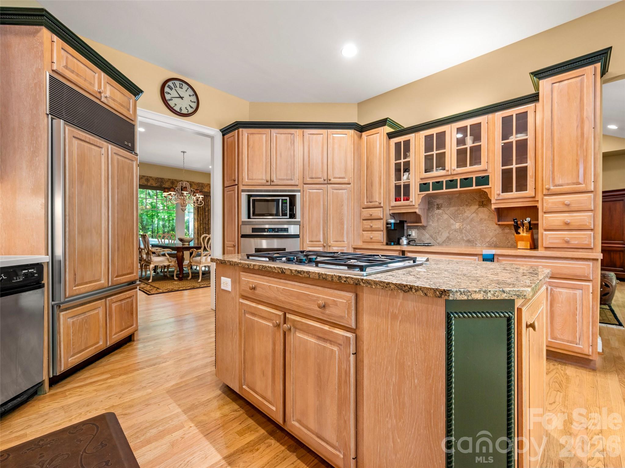 110 Little Cherokee Ridge — Hendersonville