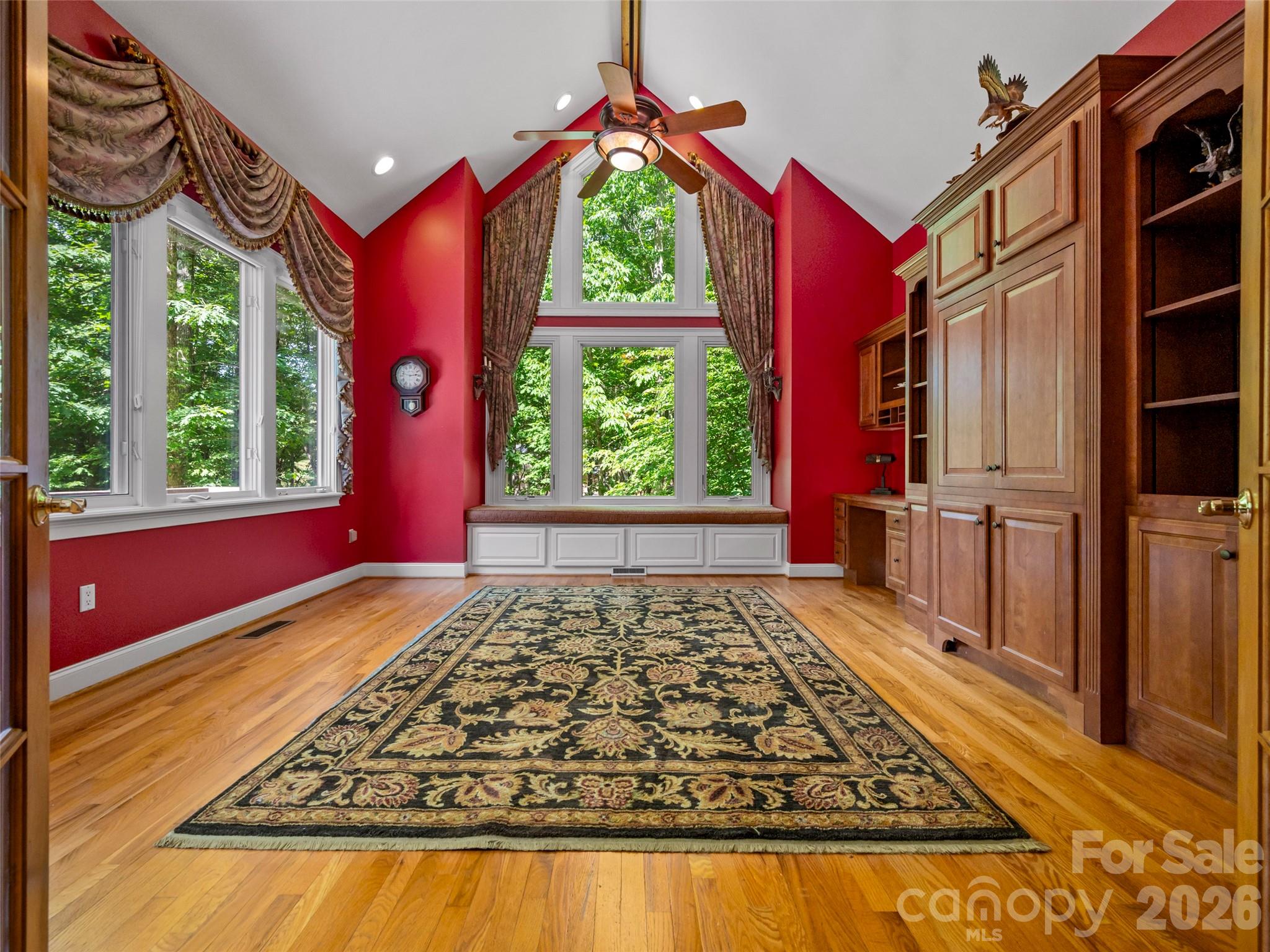 110 Little Cherokee Ridge — Hendersonville