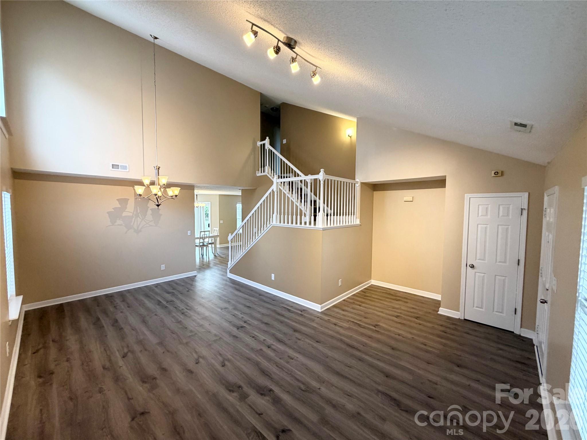 9233 Simonton Drive — Charlotte