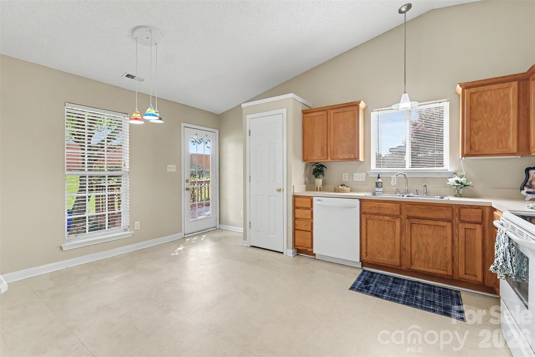 109 Brookstone Drive — Mount Holly