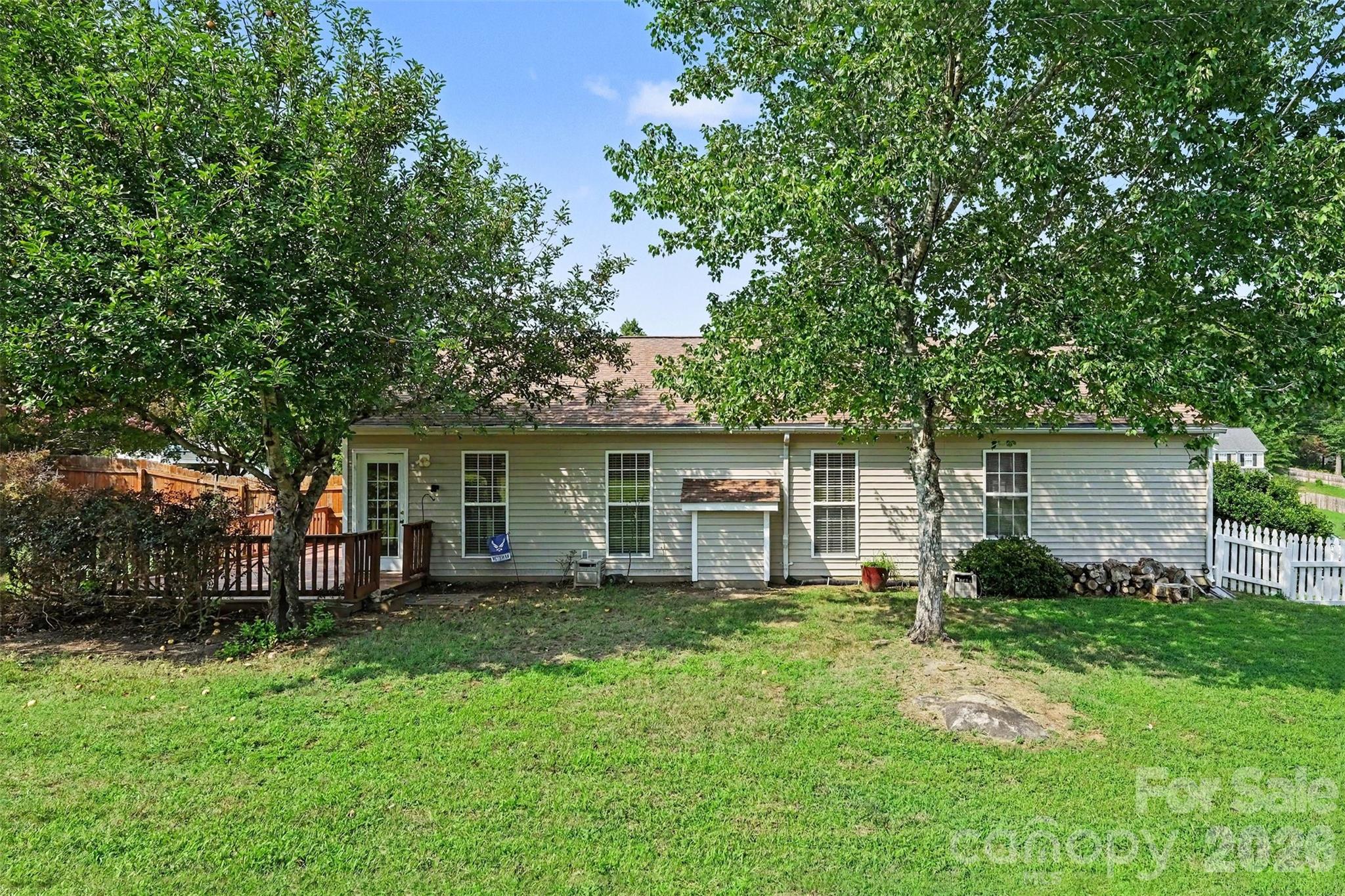 109 Brookstone Drive — Mount Holly