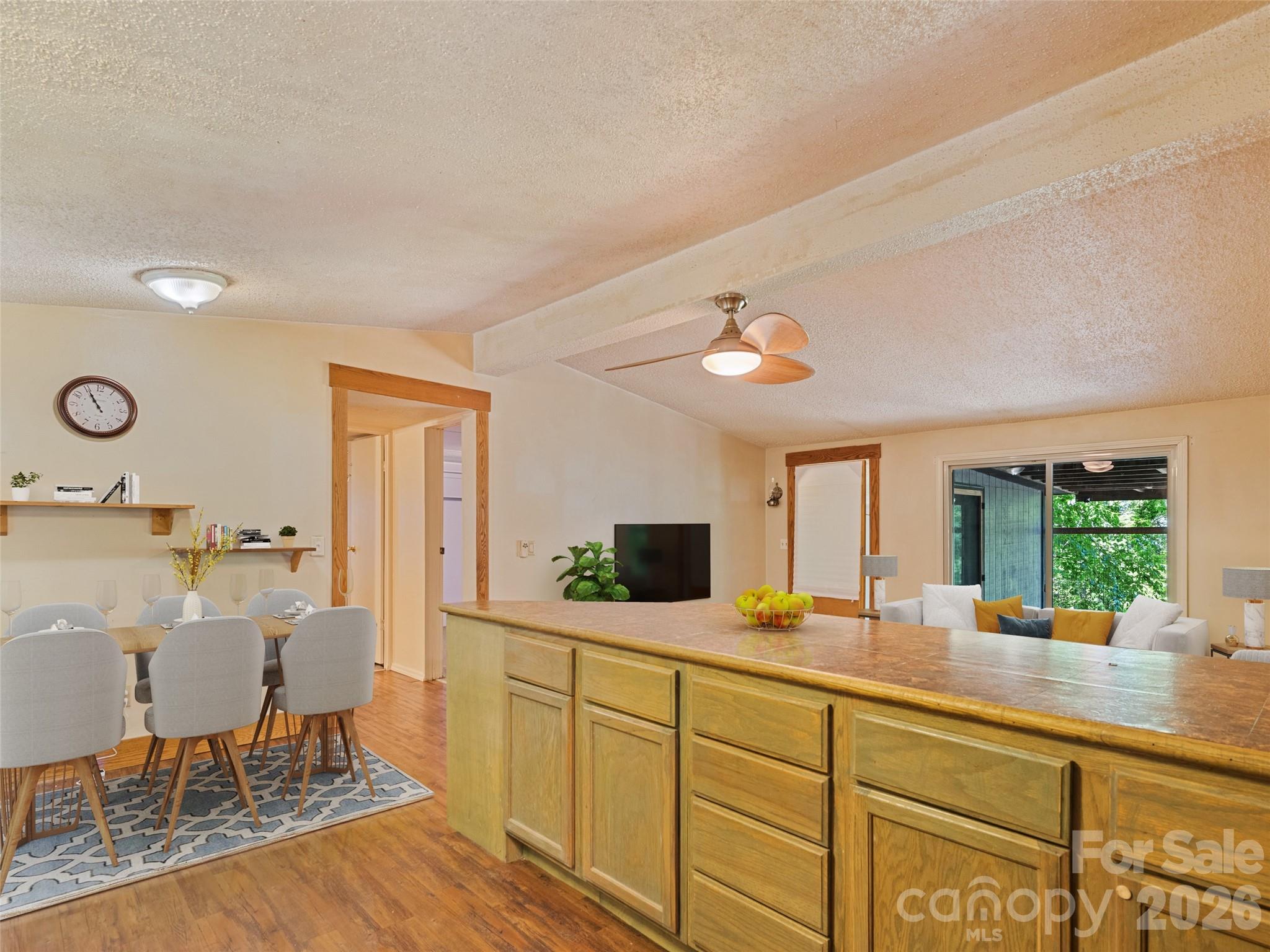 102 Serenity Lane — Clyde