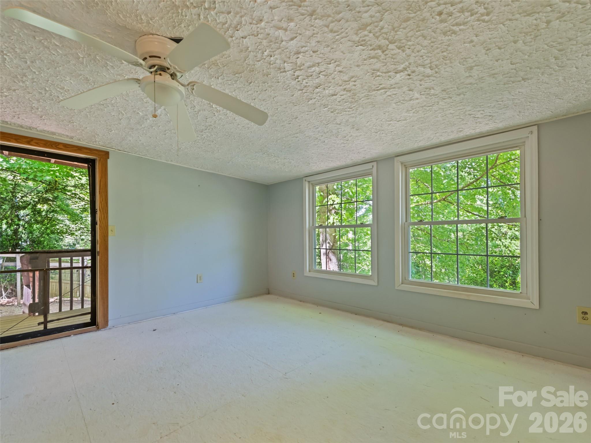 102 Serenity Lane — Clyde