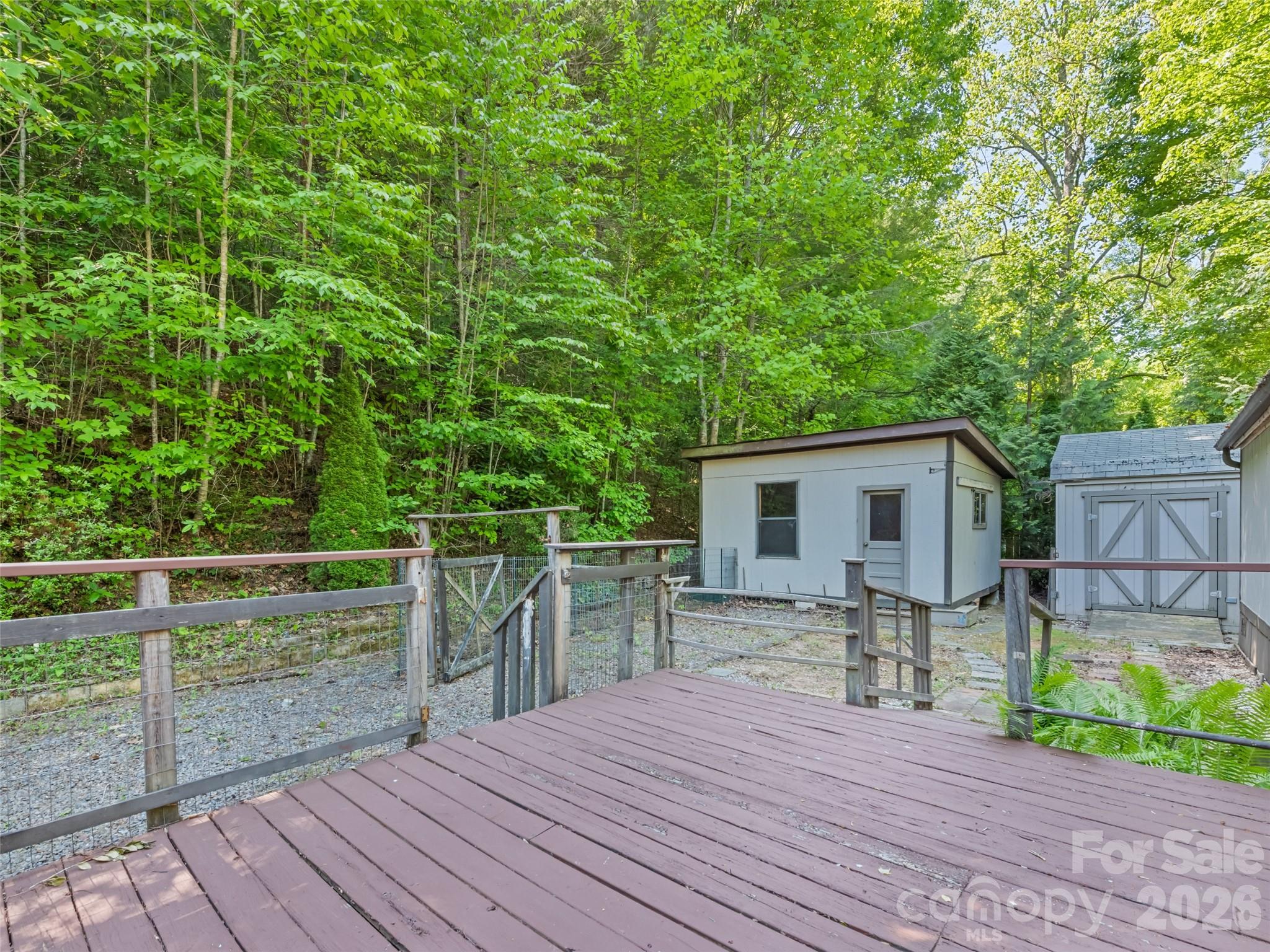 102 Serenity Lane — Clyde