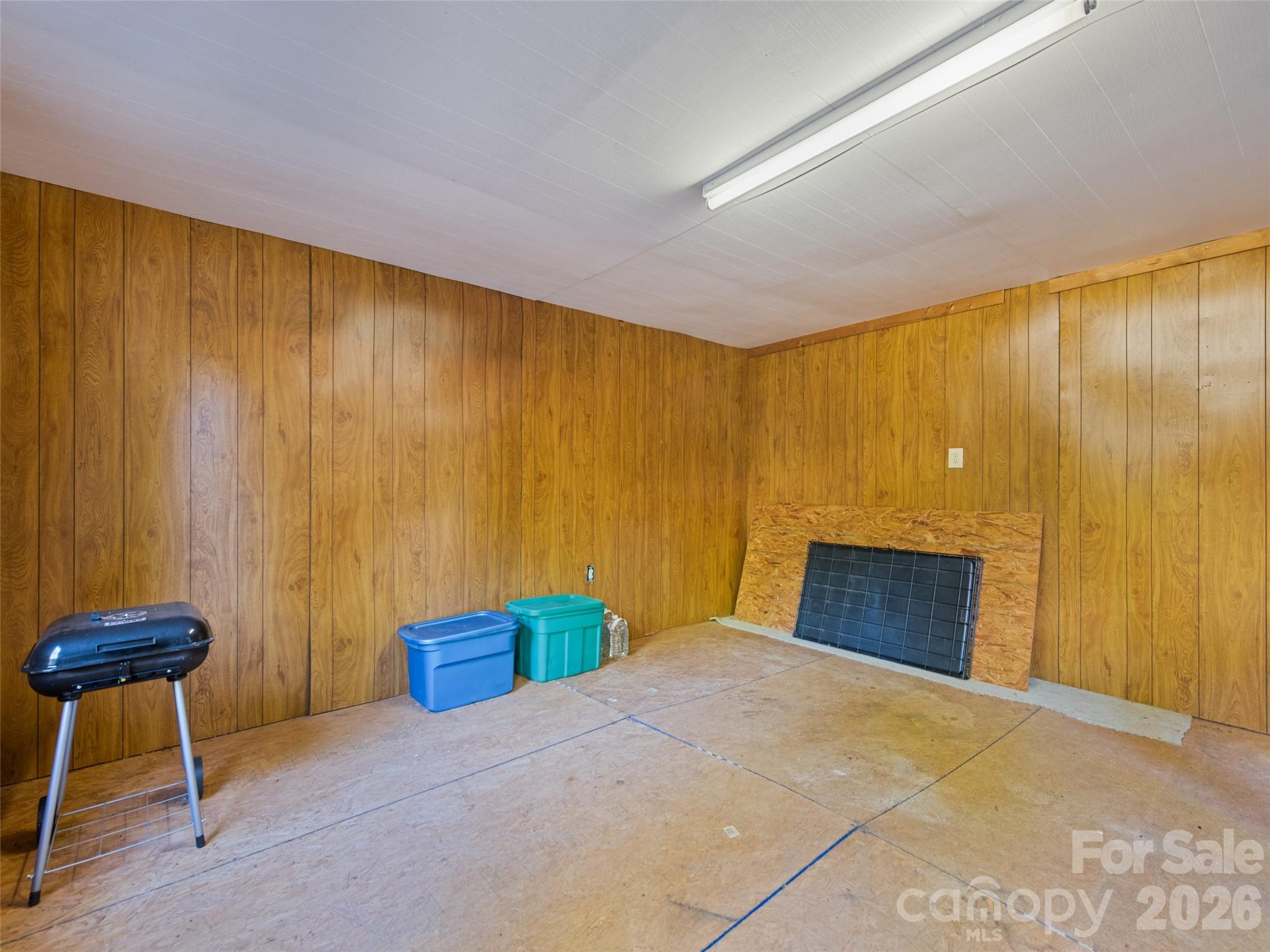 102 Serenity Lane — Clyde