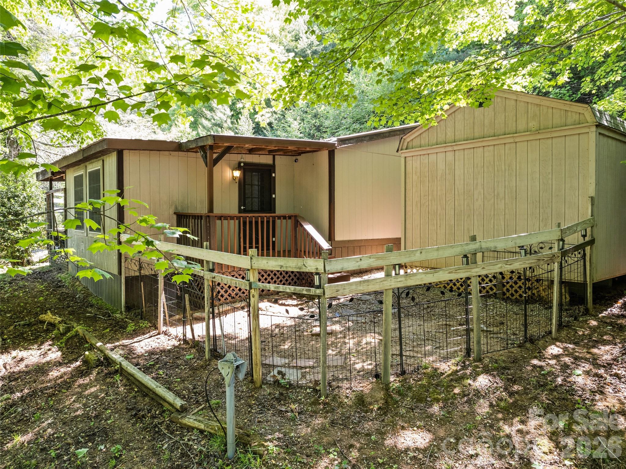 102 Serenity Lane — Clyde