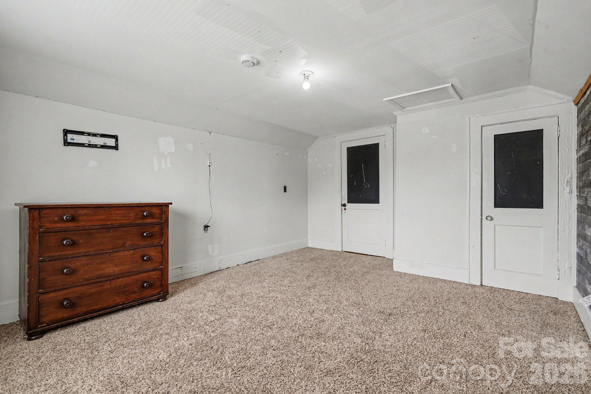24359 Ridgecrest Road — Locust