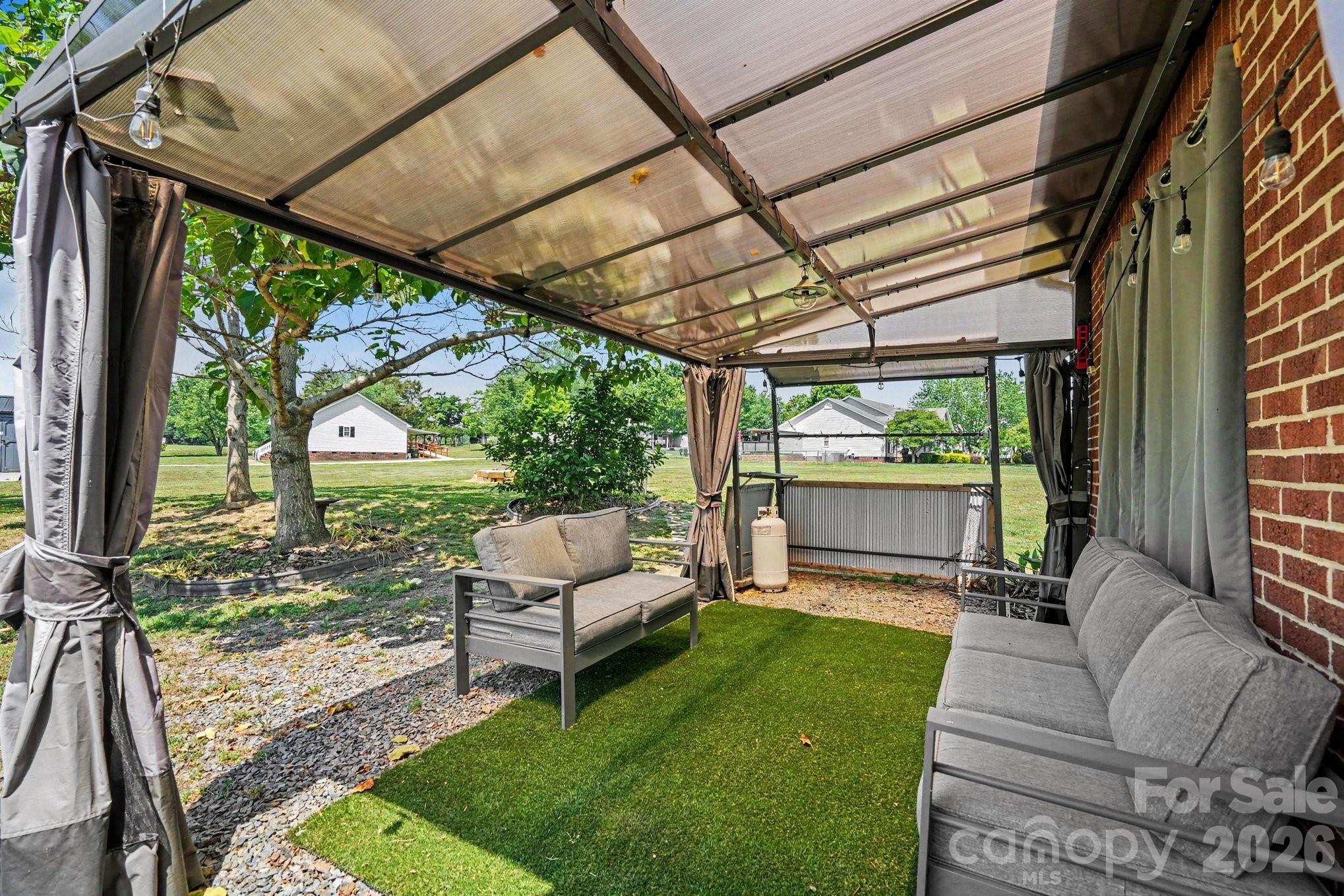 24359 Ridgecrest Road — Locust