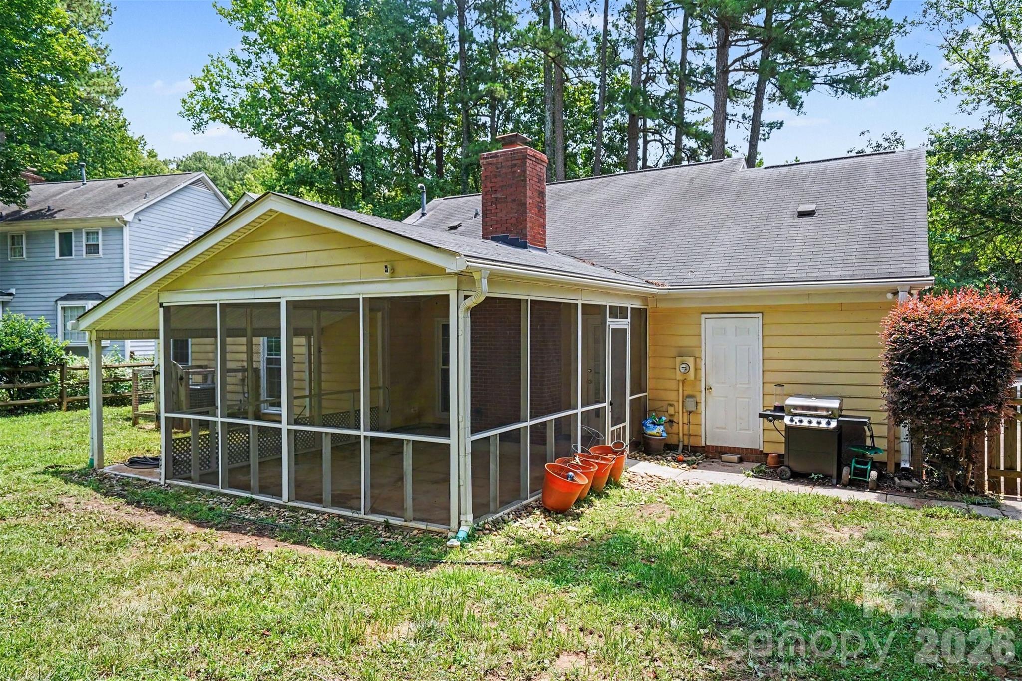 4300 Saxonbury Way — Charlotte