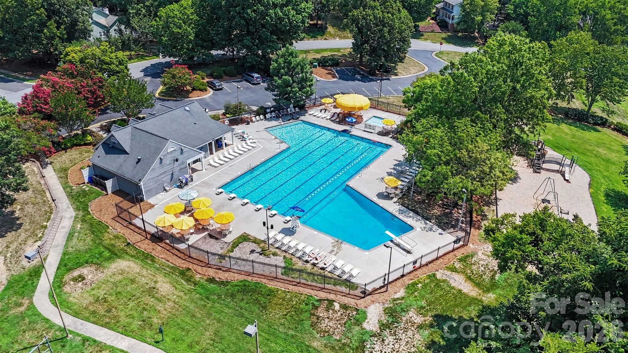 4300 Saxonbury Way — Charlotte