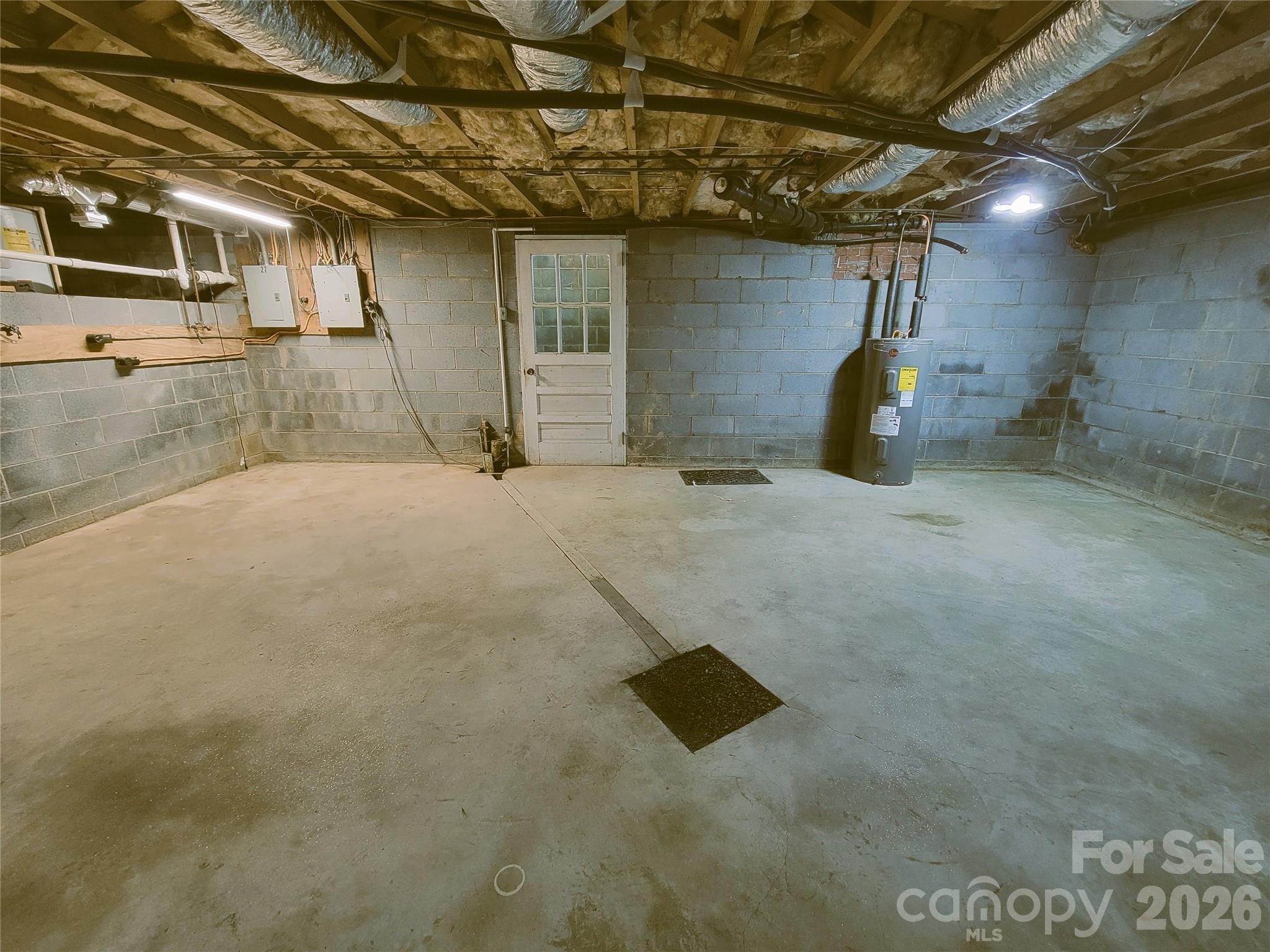25 Browndale Road — Asheville