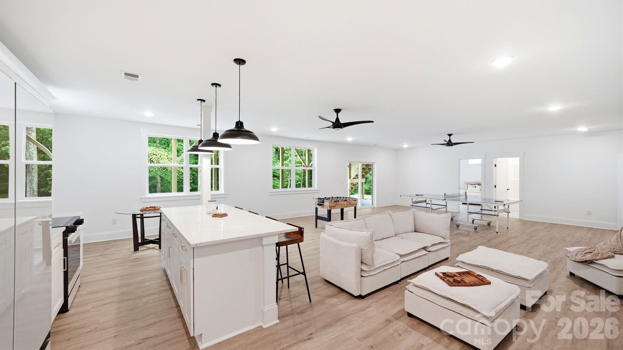 825 Breezewood Drive — Charlotte