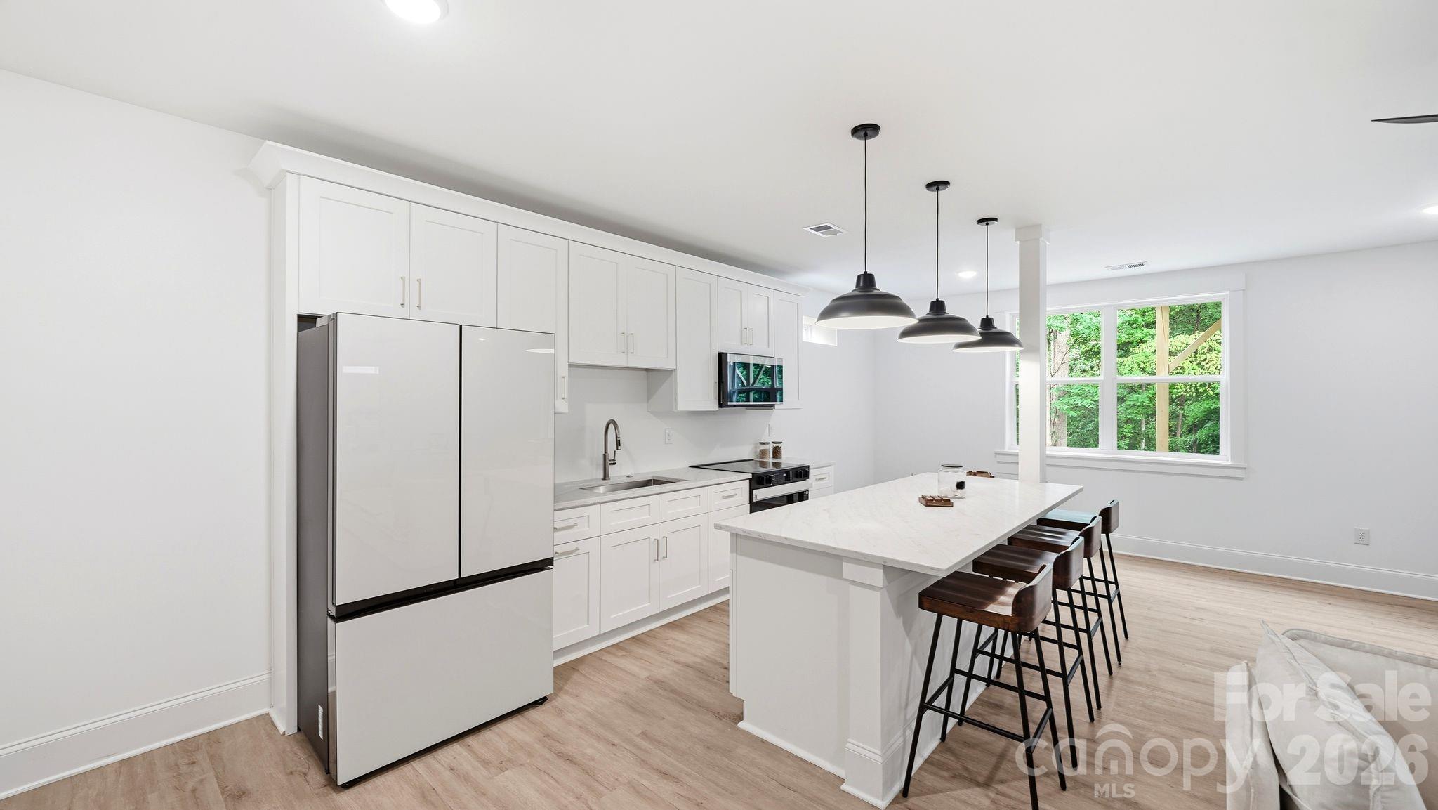 825 Breezewood Drive — Charlotte