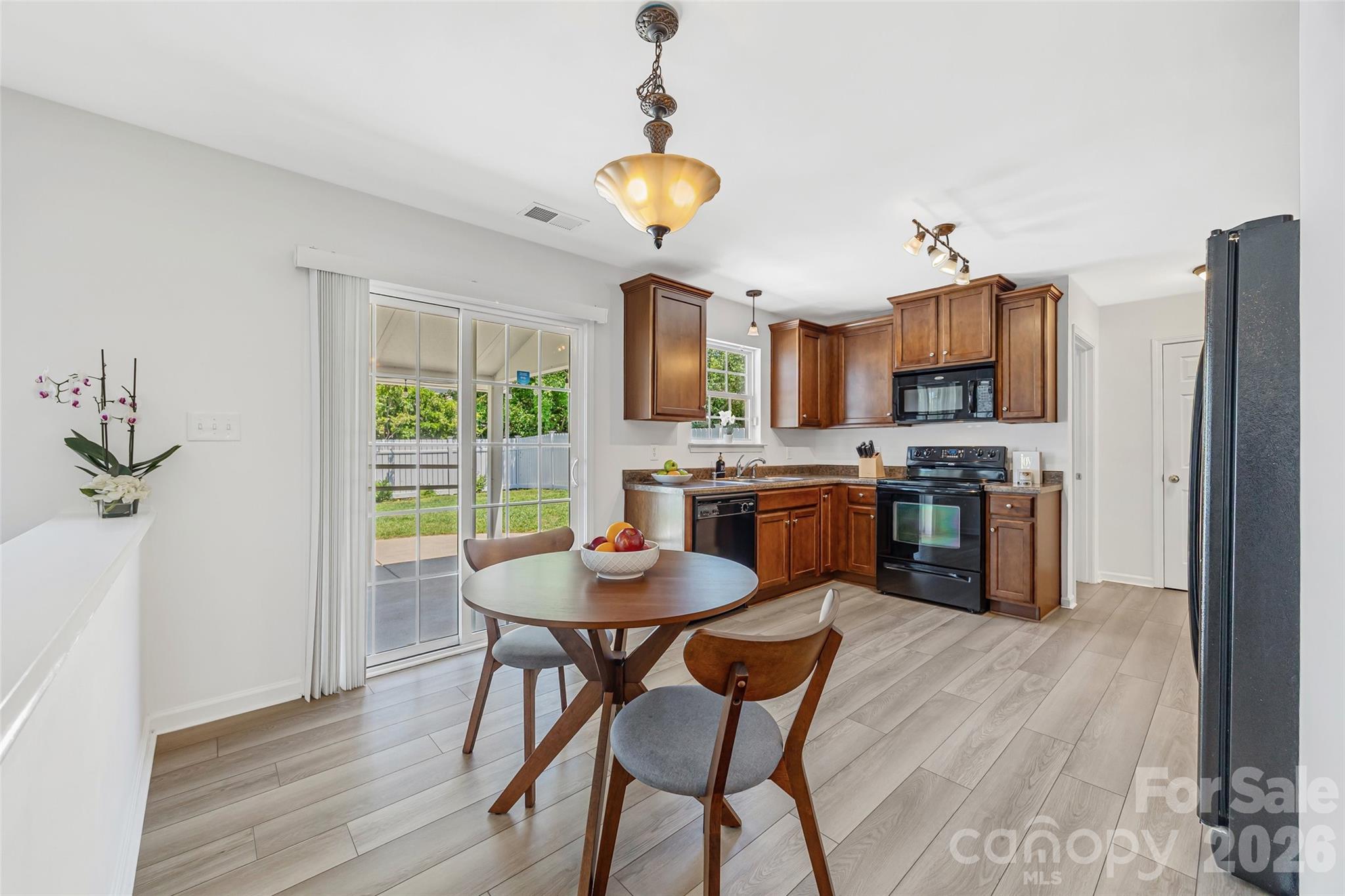 1472 Haverford Road NW — Concord