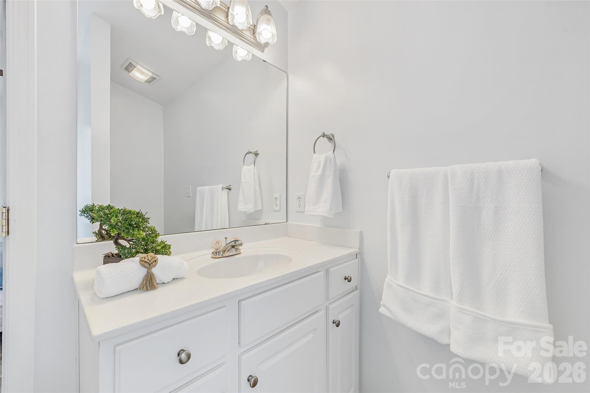 1472 Haverford Road NW — Concord