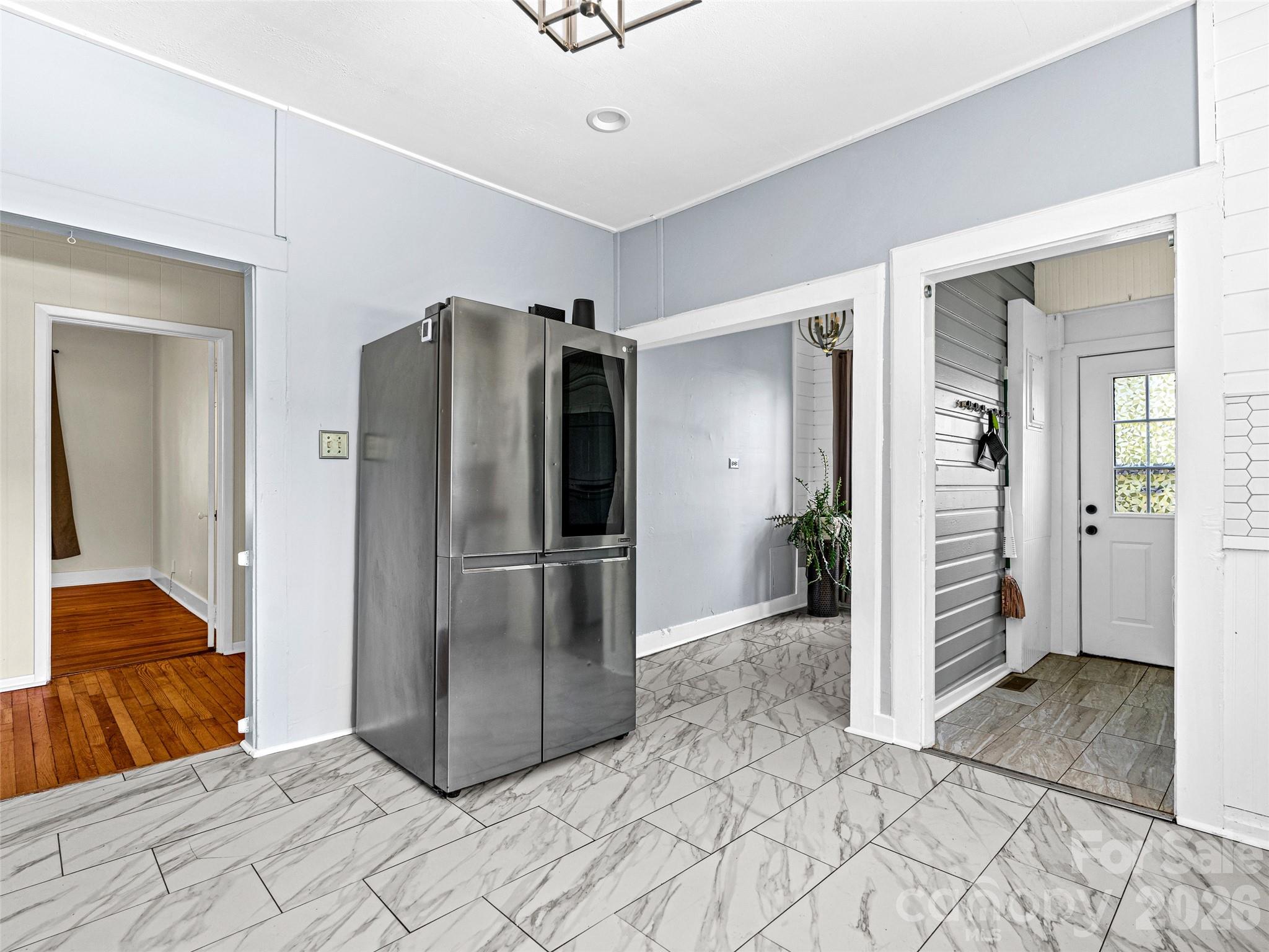 125 Edwards Avenue — Swannanoa