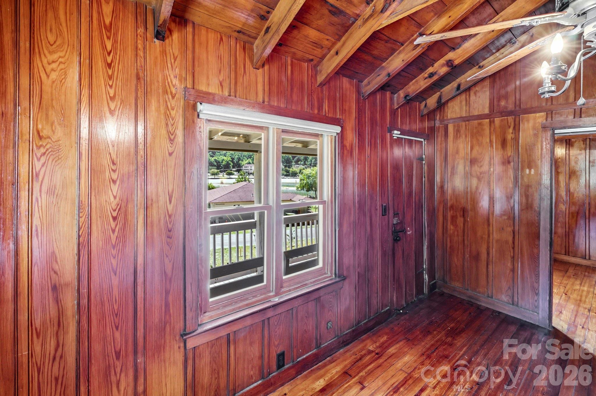 102 Jack London Road — Lake Lure