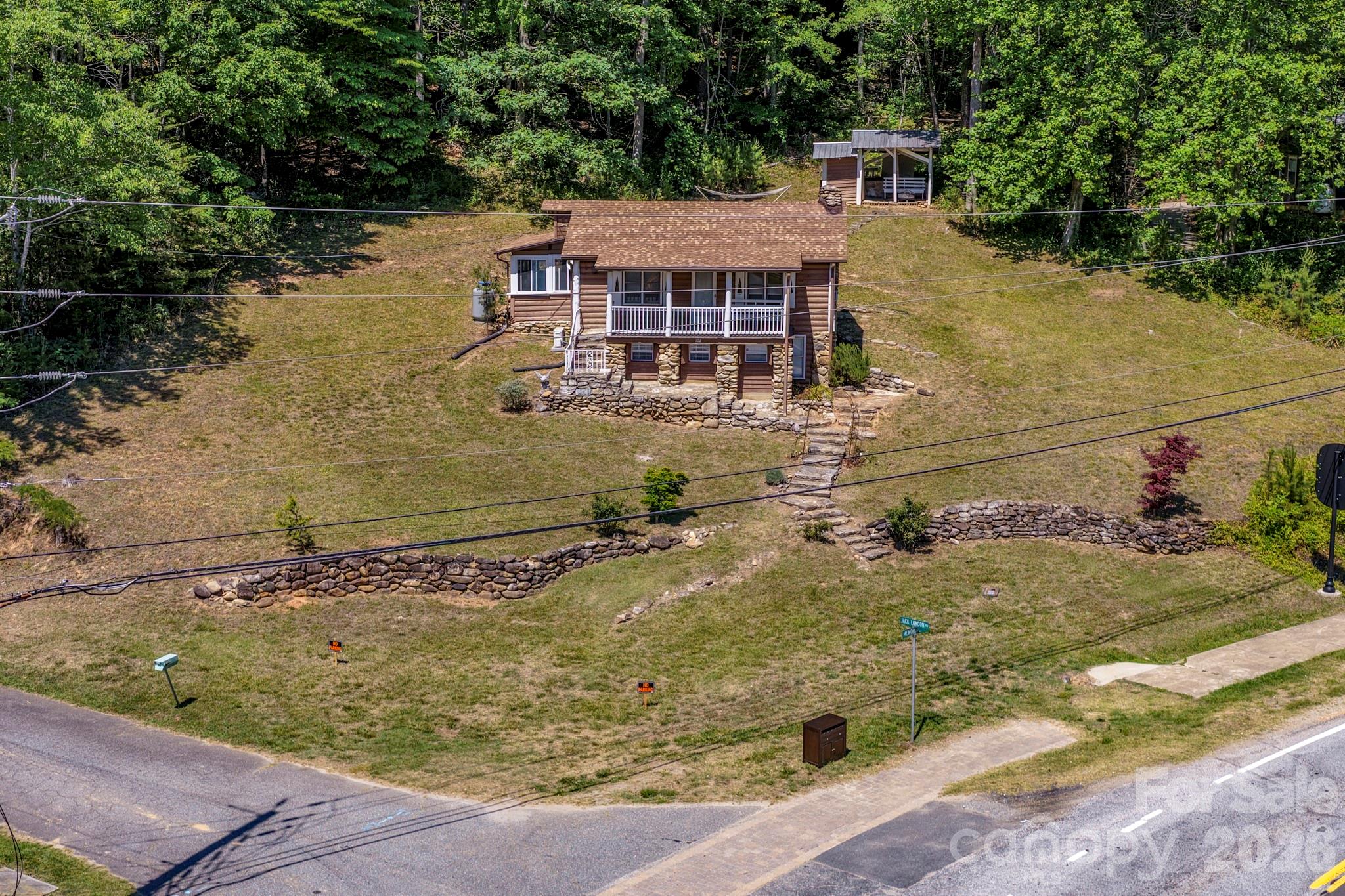102 Jack London Road — Lake Lure
