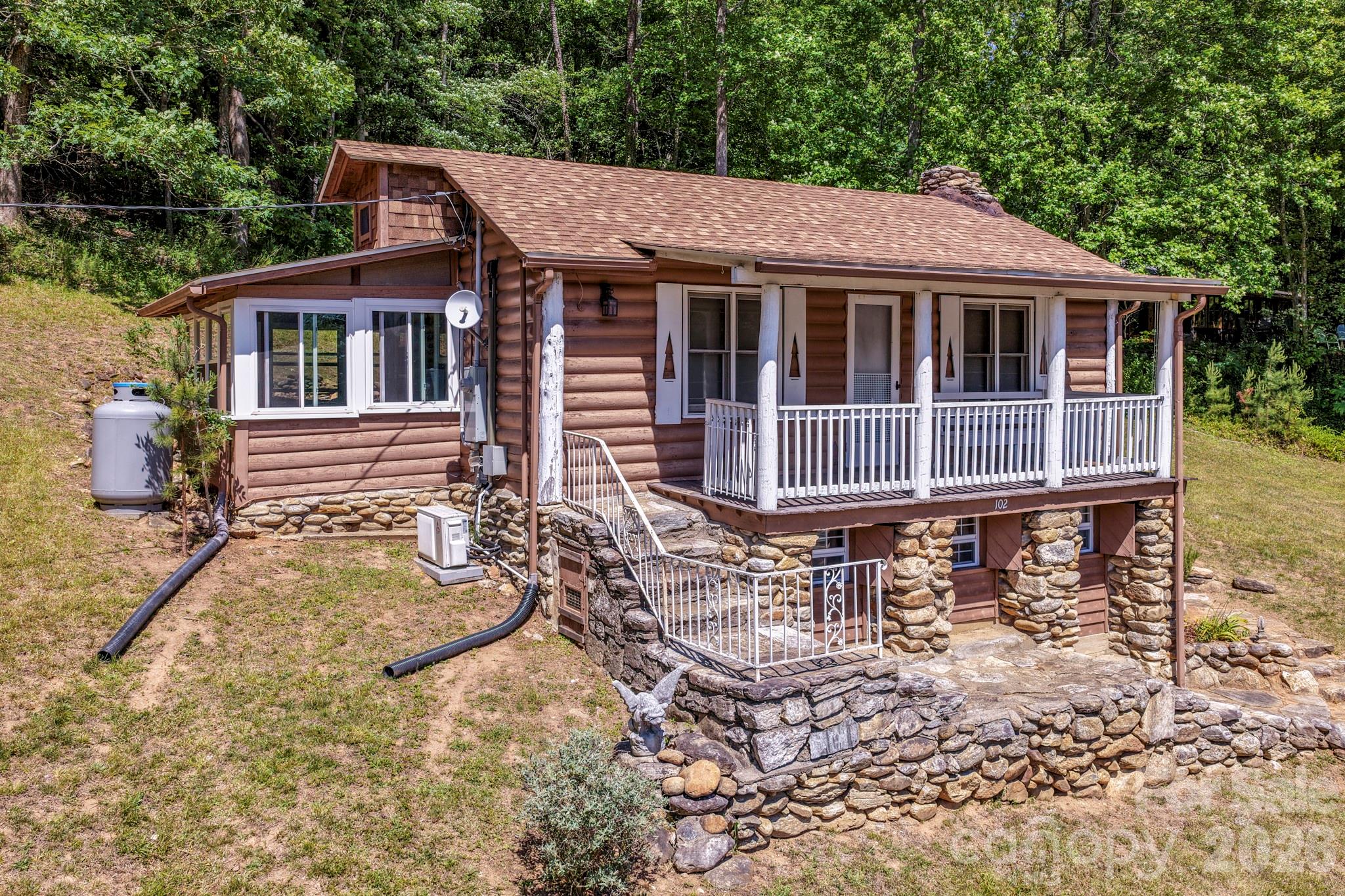 102 Jack London Road — Lake Lure