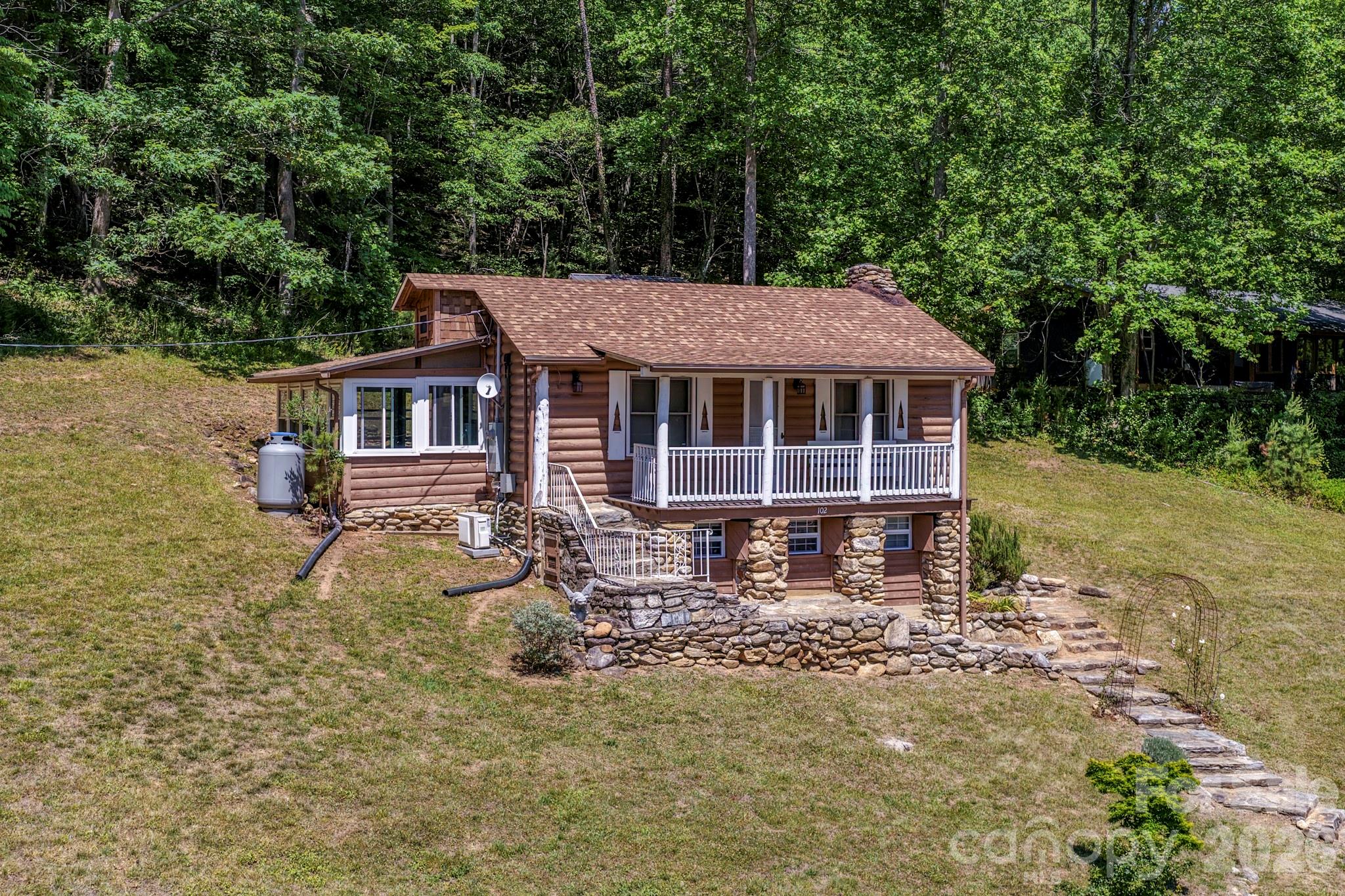 102 Jack London Road — Lake Lure