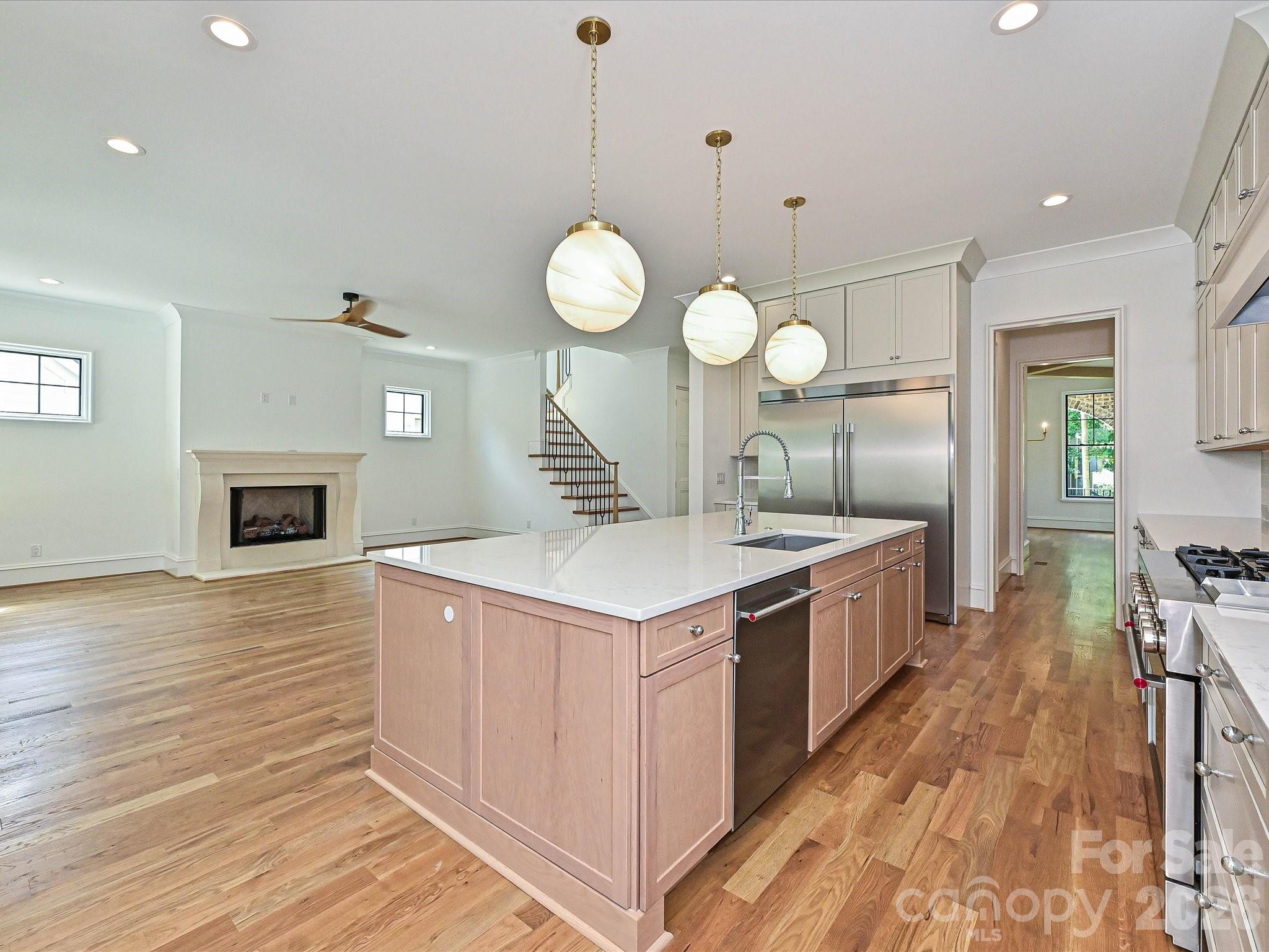 2205 Shenandoah Avenue — Charlotte