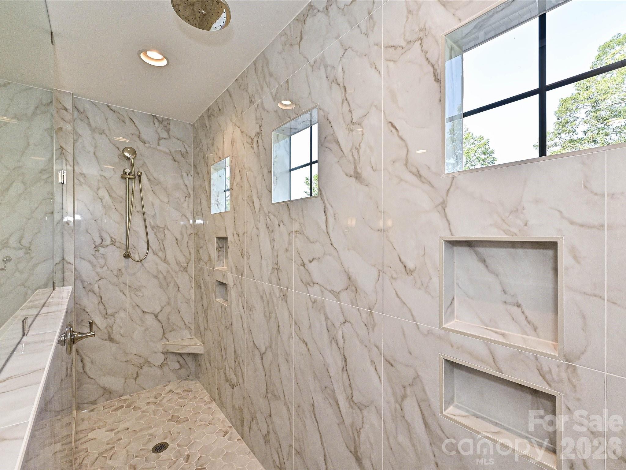 2205 Shenandoah Avenue — Charlotte
