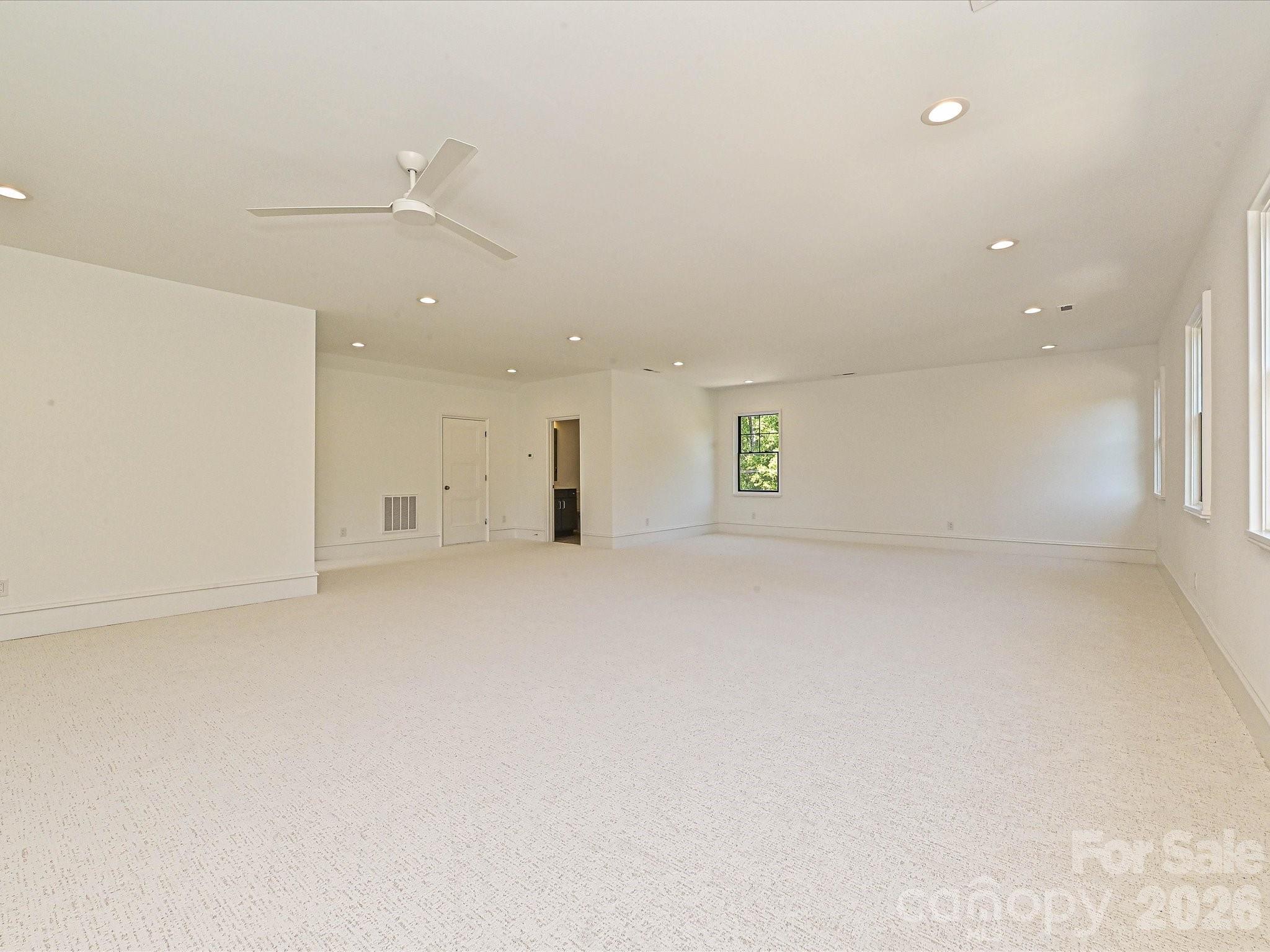 2205 Shenandoah Avenue — Charlotte
