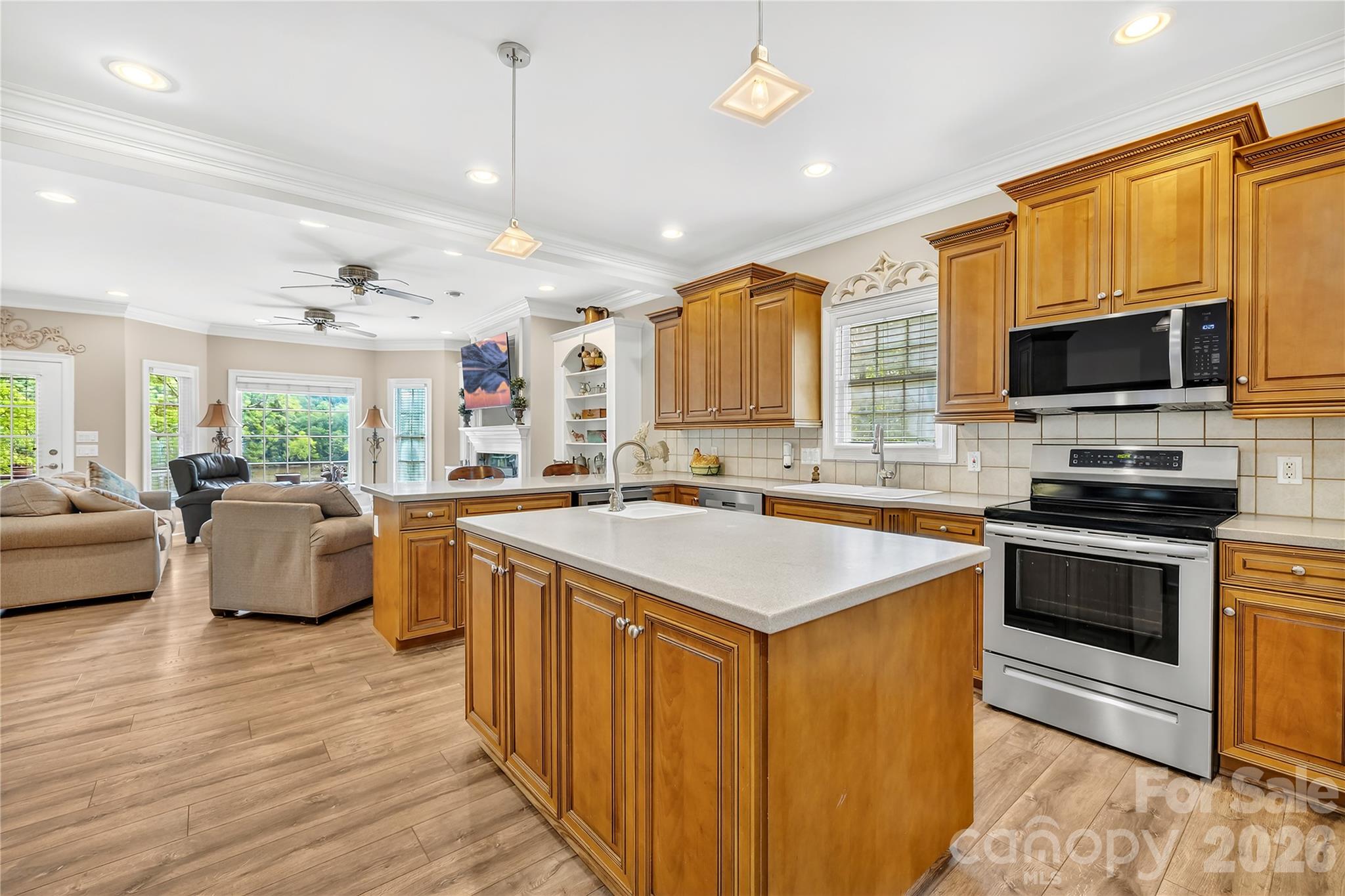 569 Living Waters Drive — Great Falls