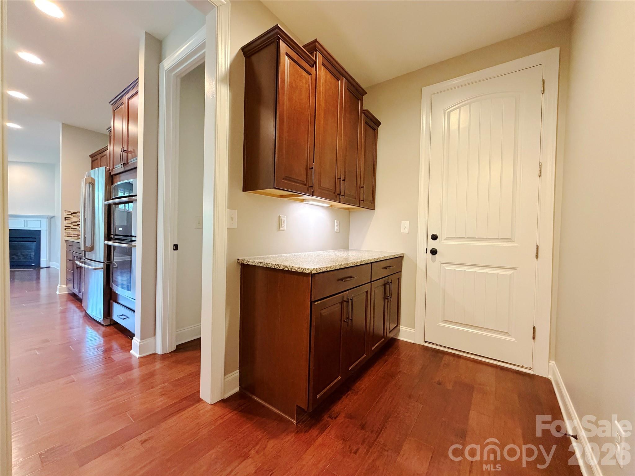 10403 Drake Hill Drive — Huntersville