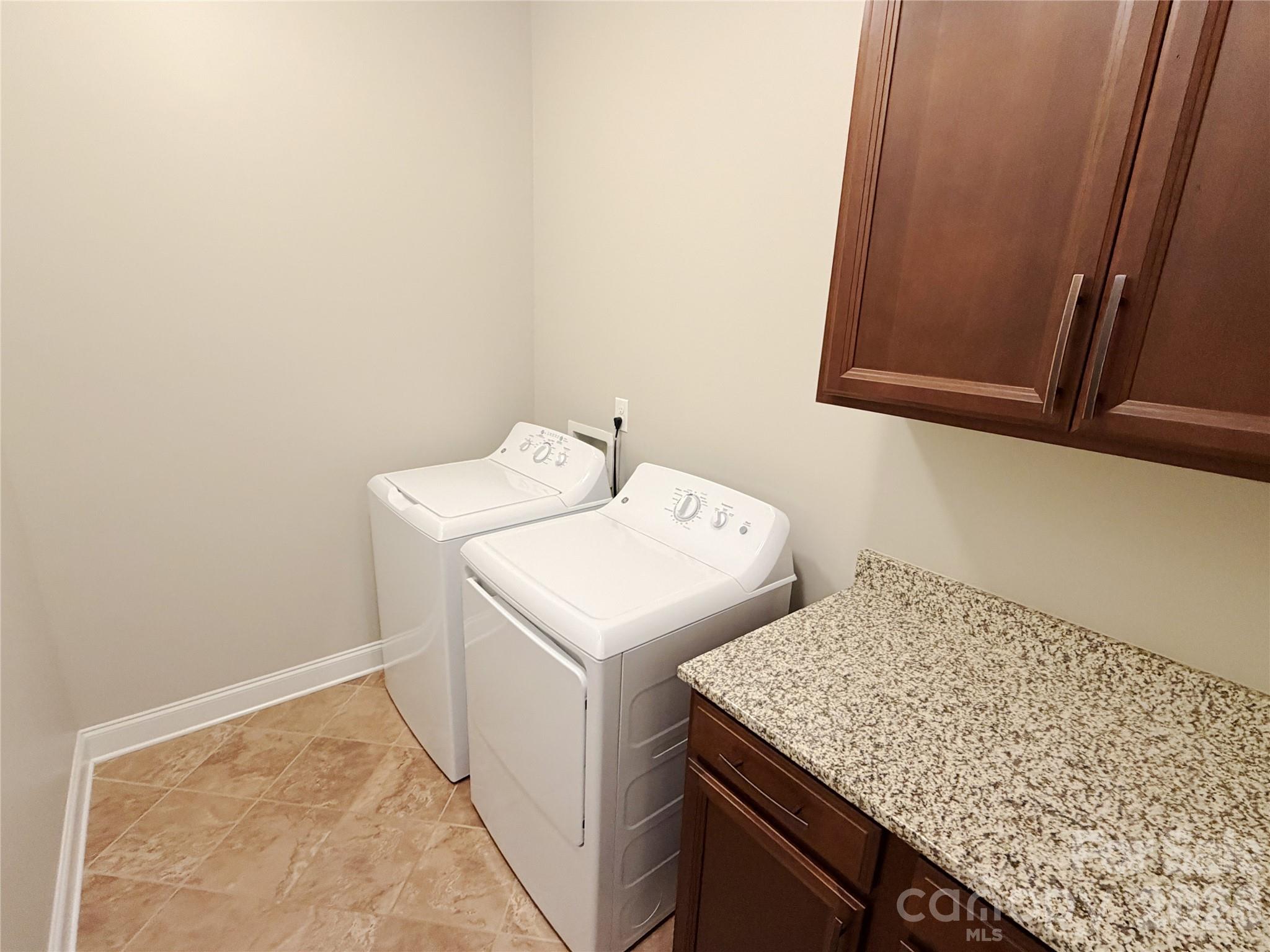 10403 Drake Hill Drive — Huntersville
