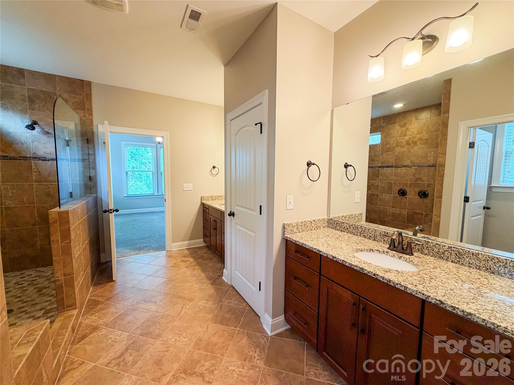 10403 Drake Hill Drive — Huntersville