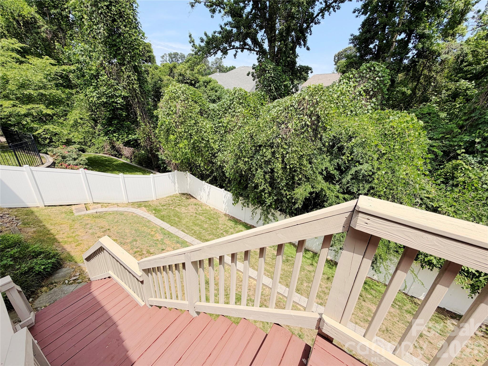 10403 Drake Hill Drive — Huntersville