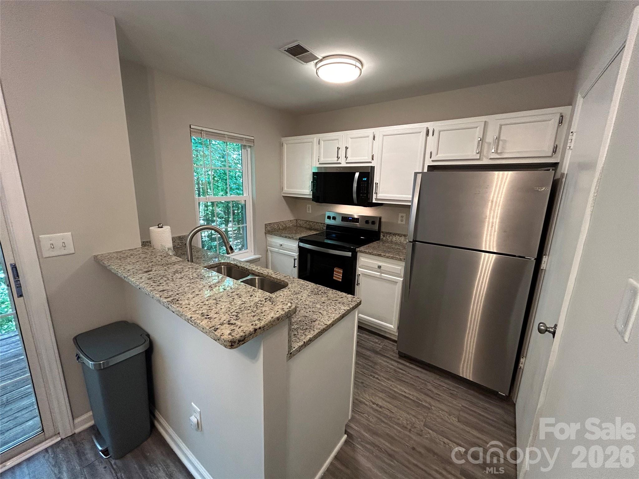 6466 Windsor Gate Lane — Charlotte