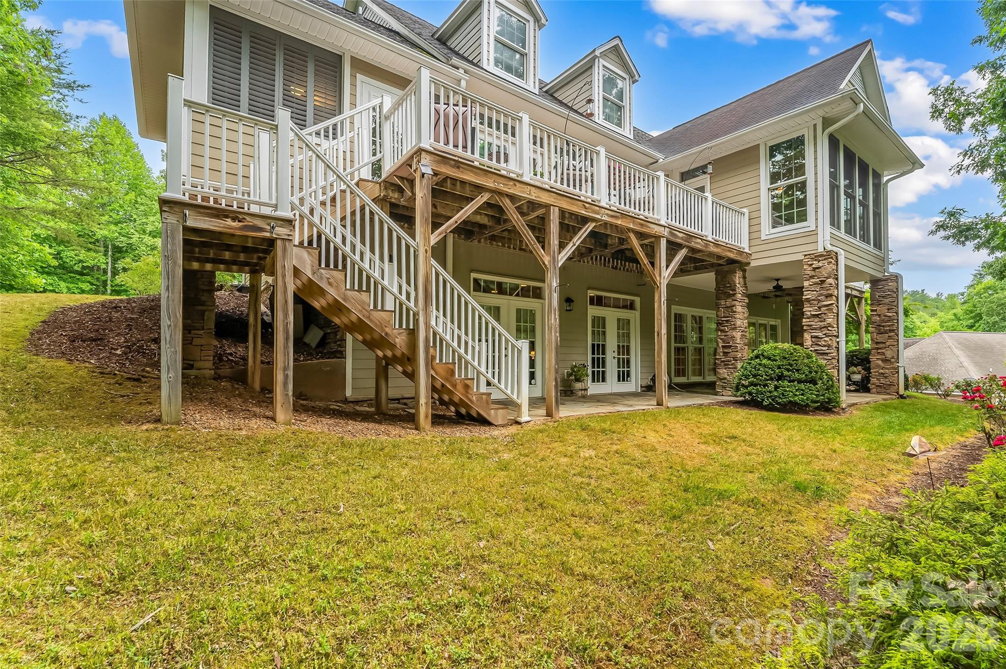 483 Cross Creek Drive #26 — Marion