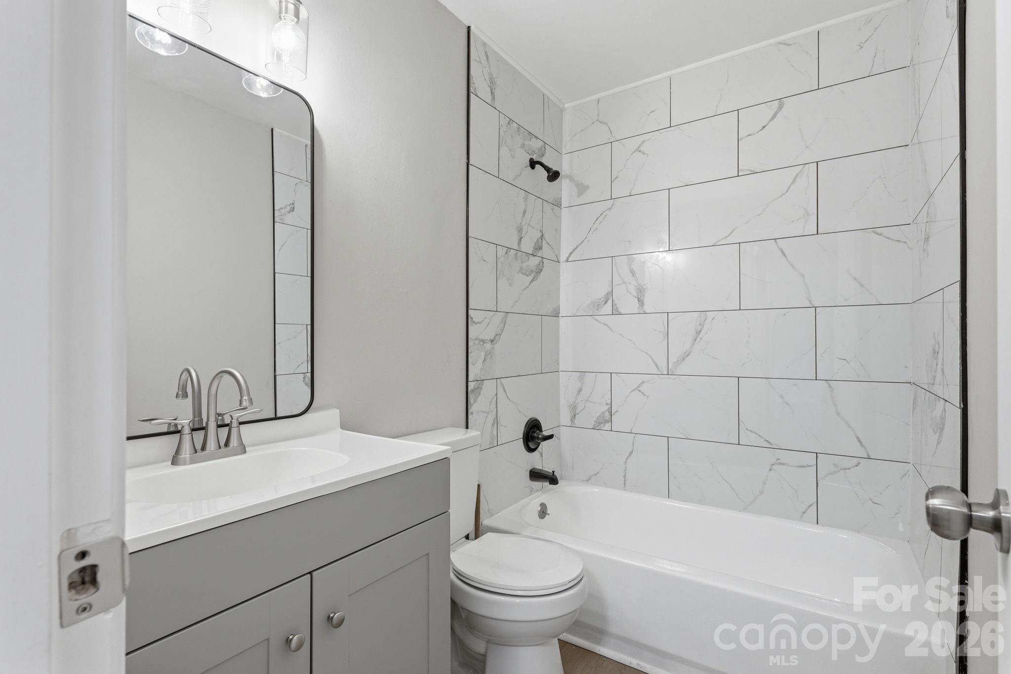 364 Leafmore Drive — Charlotte