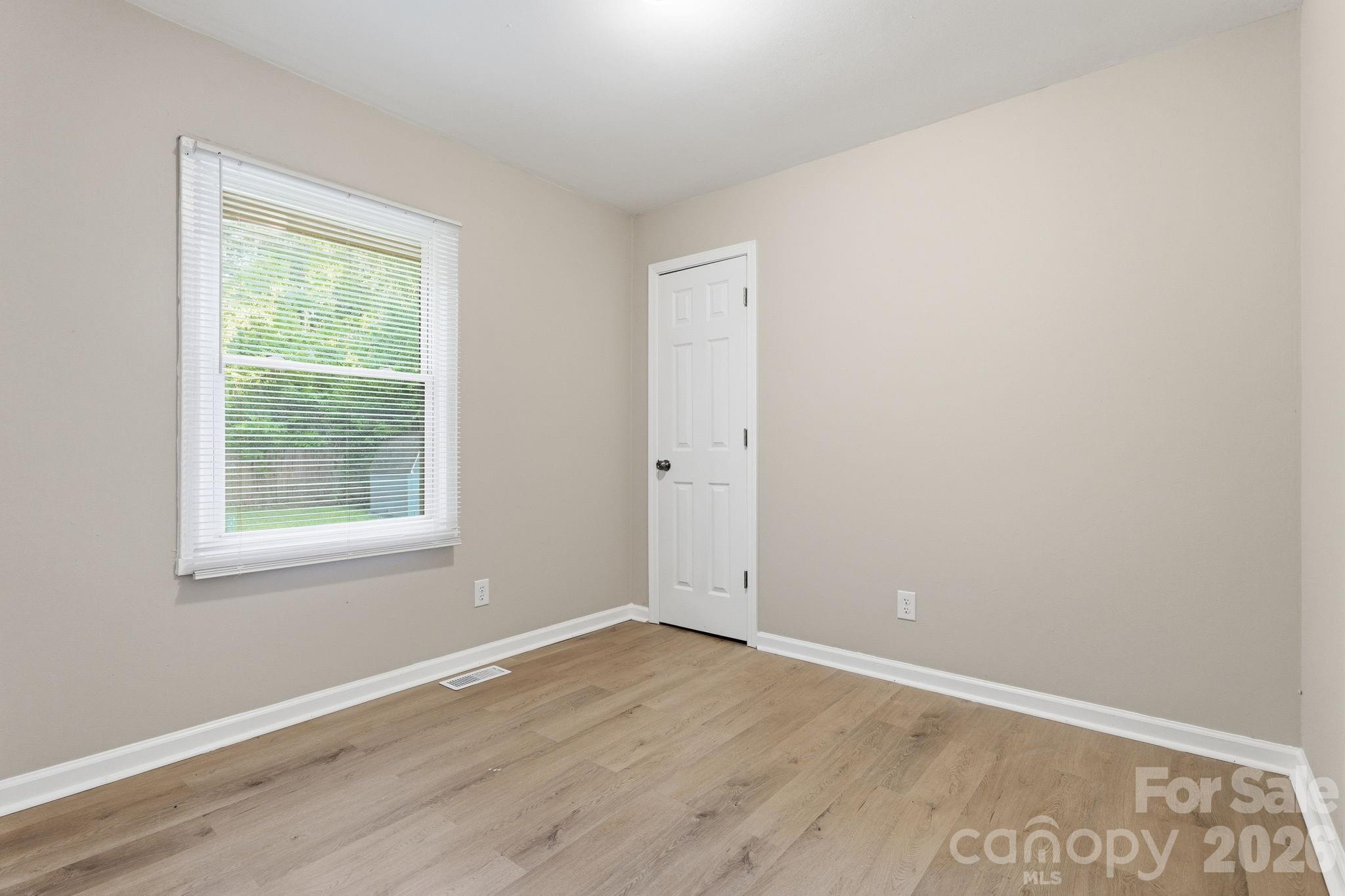 364 Leafmore Drive — Charlotte