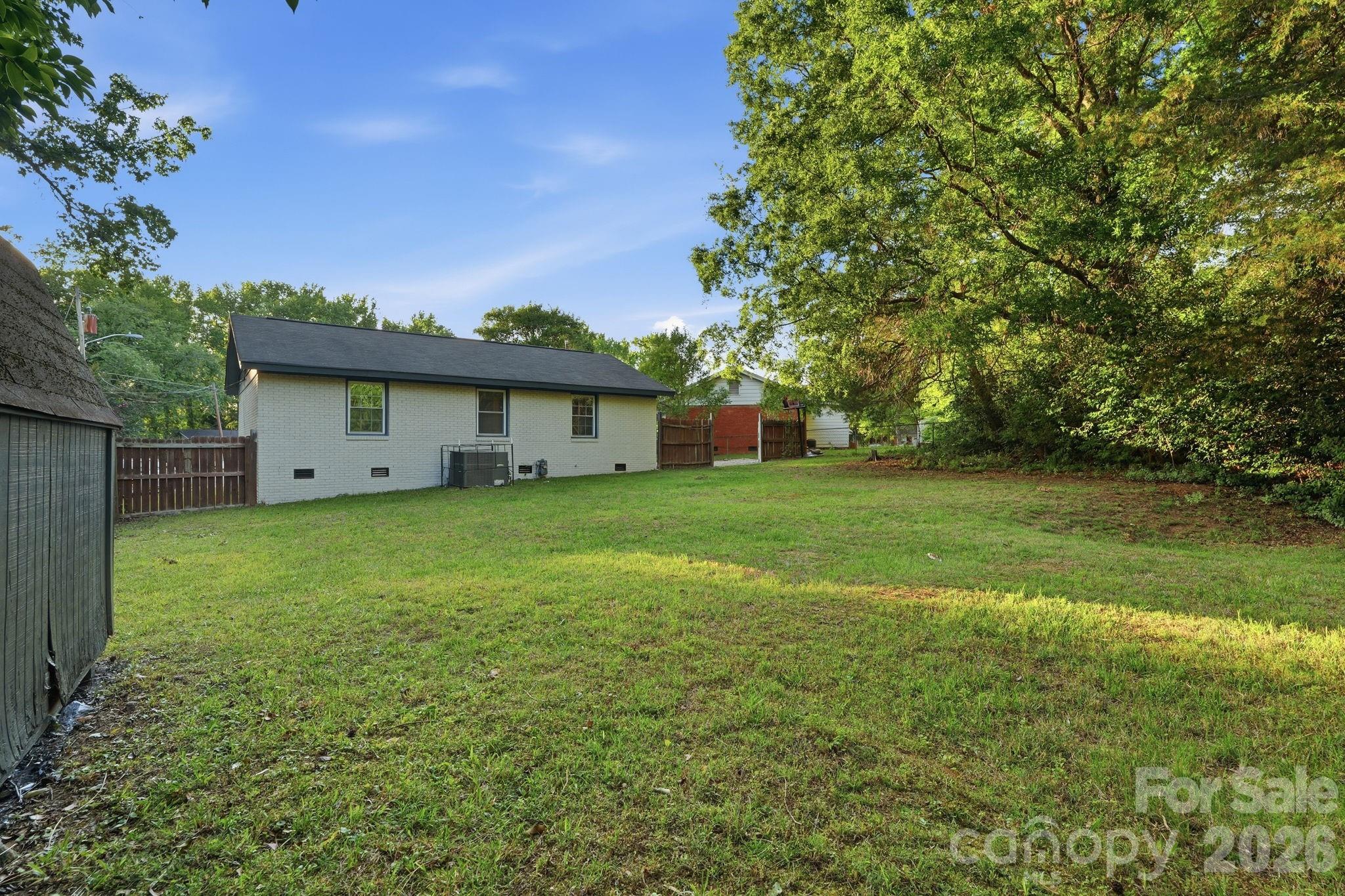 364 Leafmore Drive — Charlotte