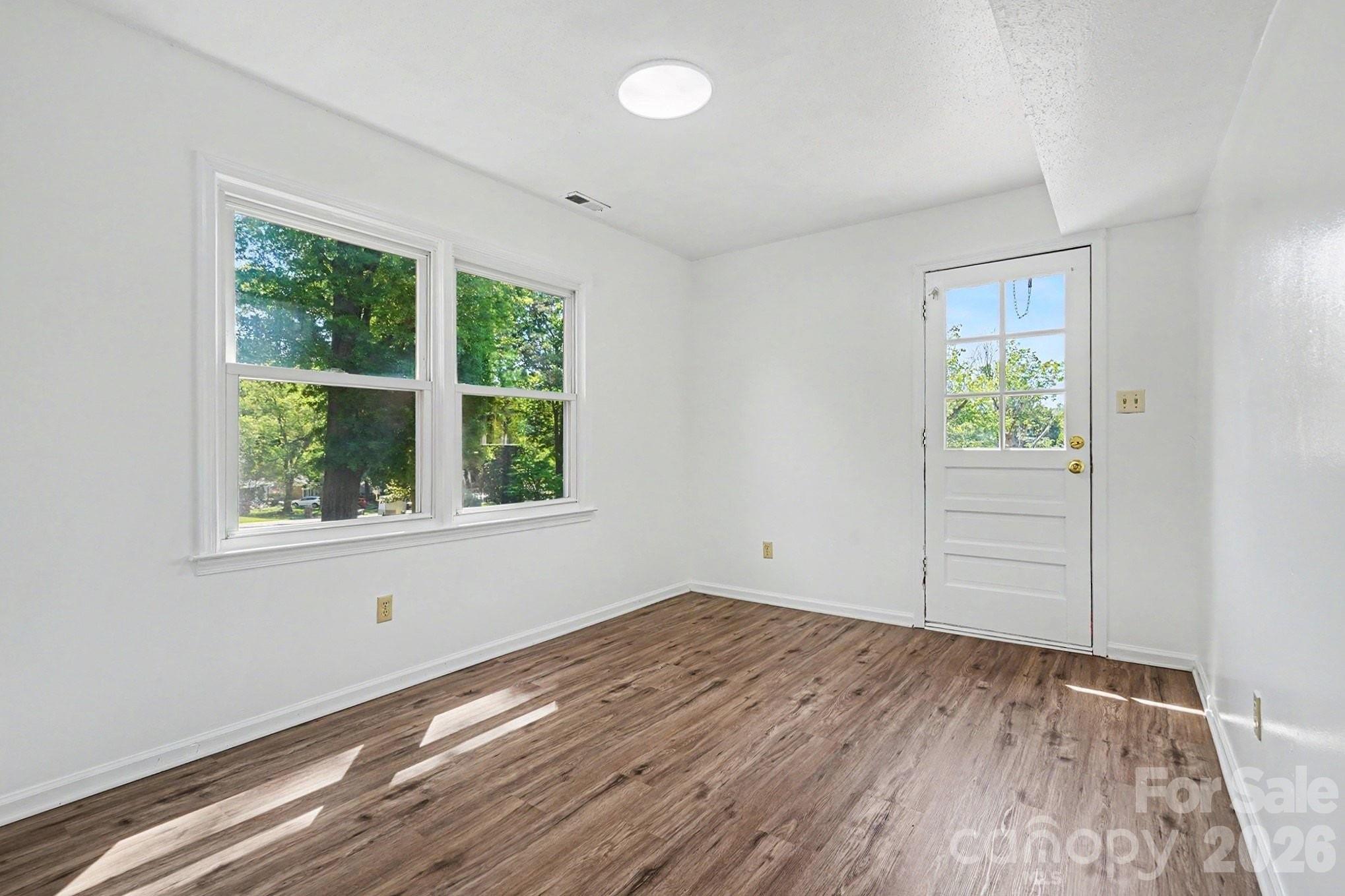 3601 Cross Winds Road — Charlotte